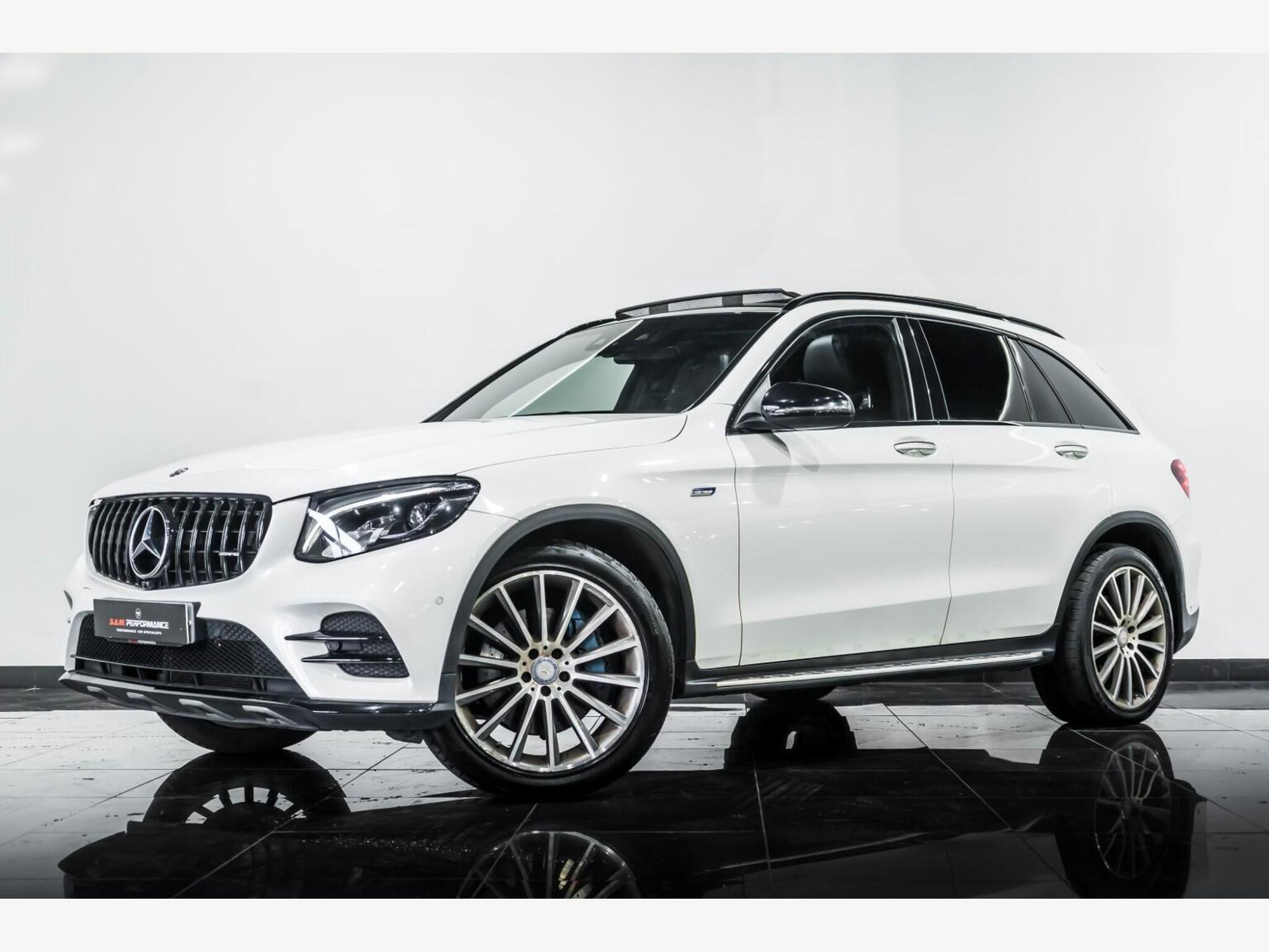 2018 Mercedes-Benz GLC image 2