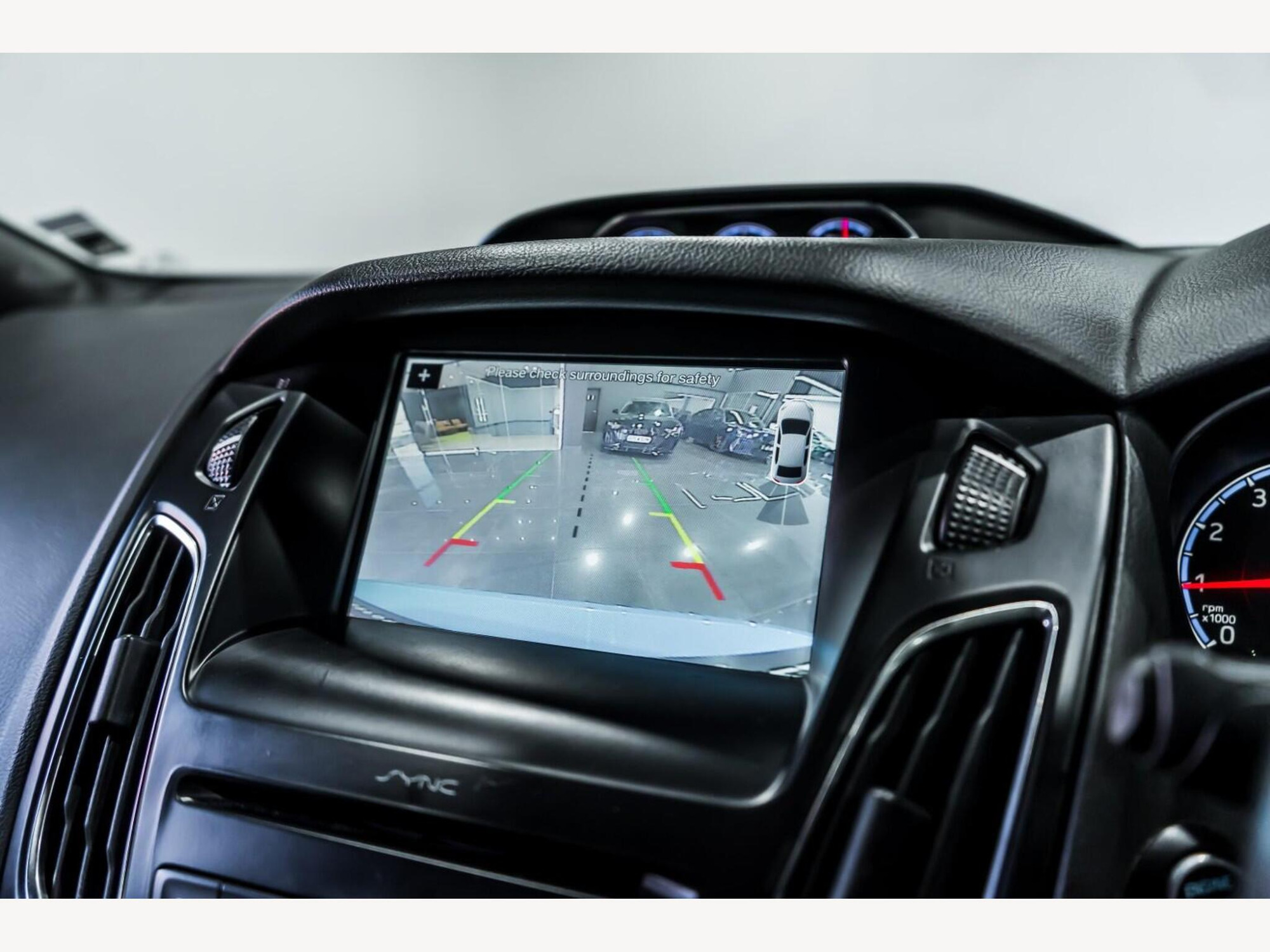 2016 Ford FOCUS image 15