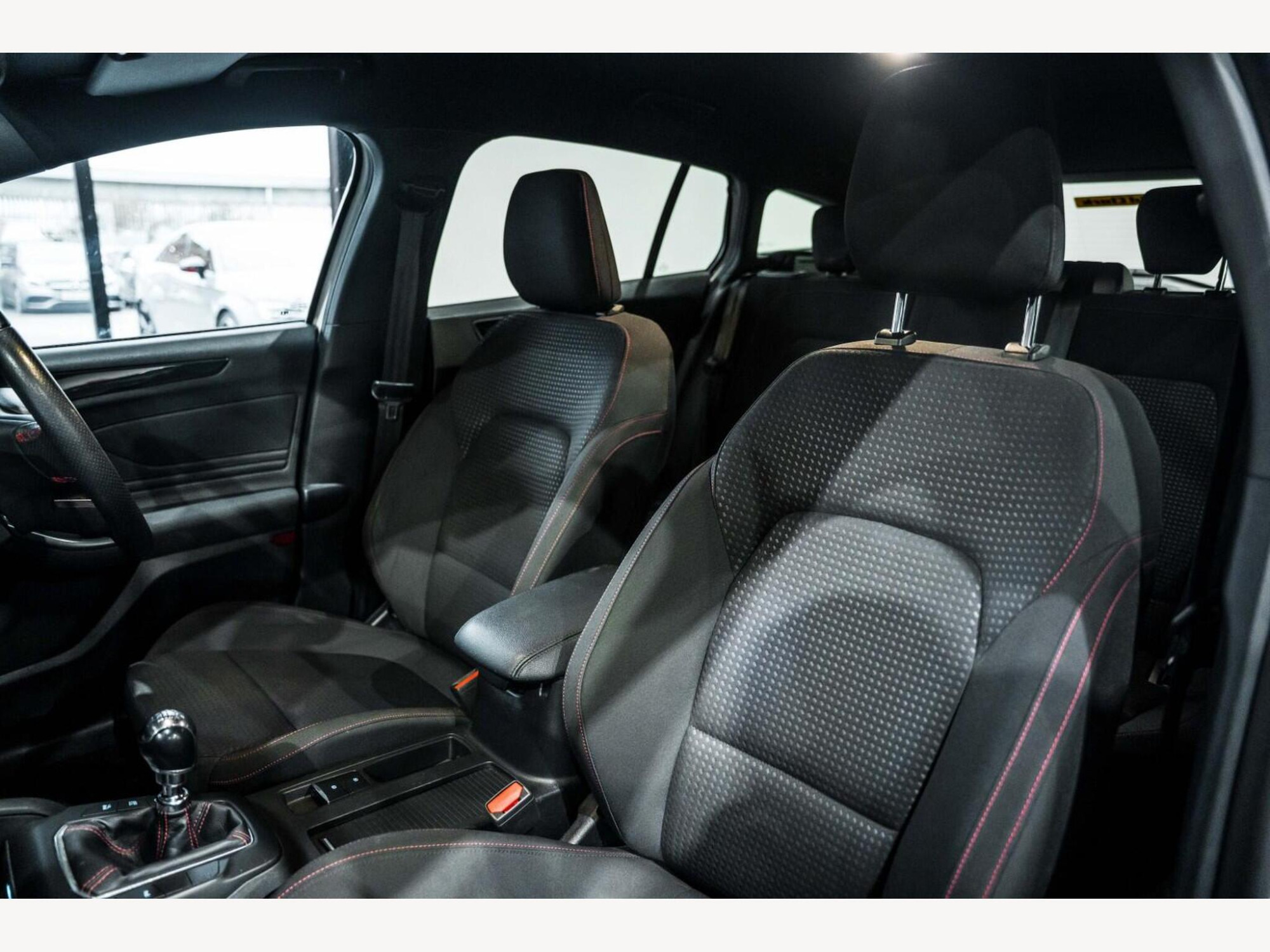 2019 Ford FOCUS image 12