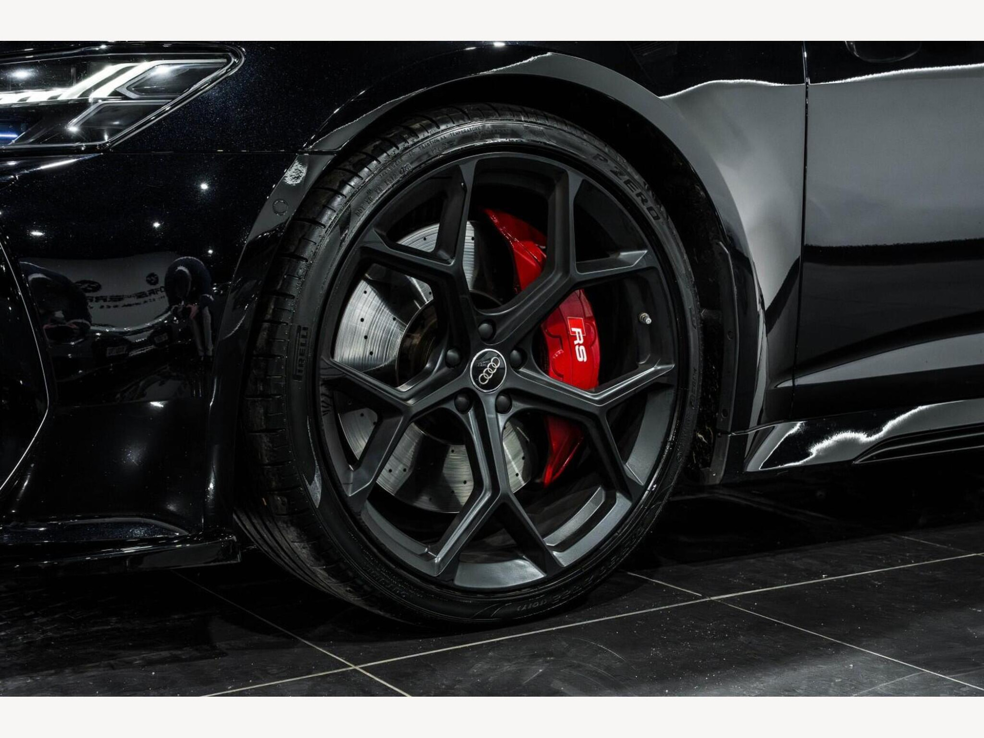 2020 Audi RS6 AVANT image 10