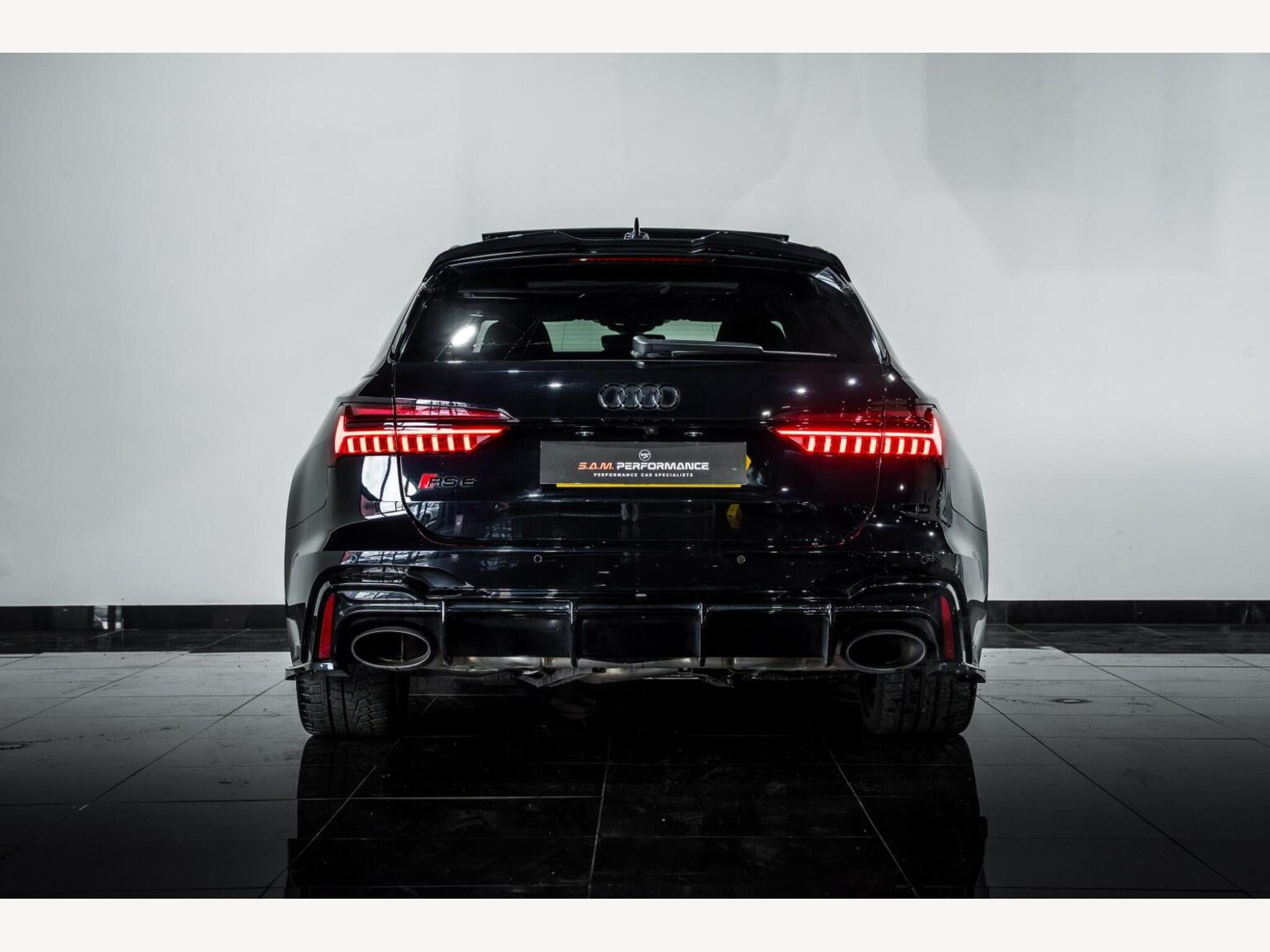 2020 Audi RS6 AVANT image 8