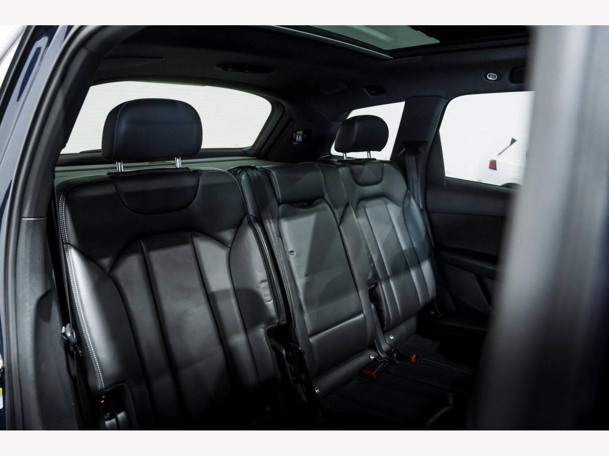 2020 Audi Q7 image 16