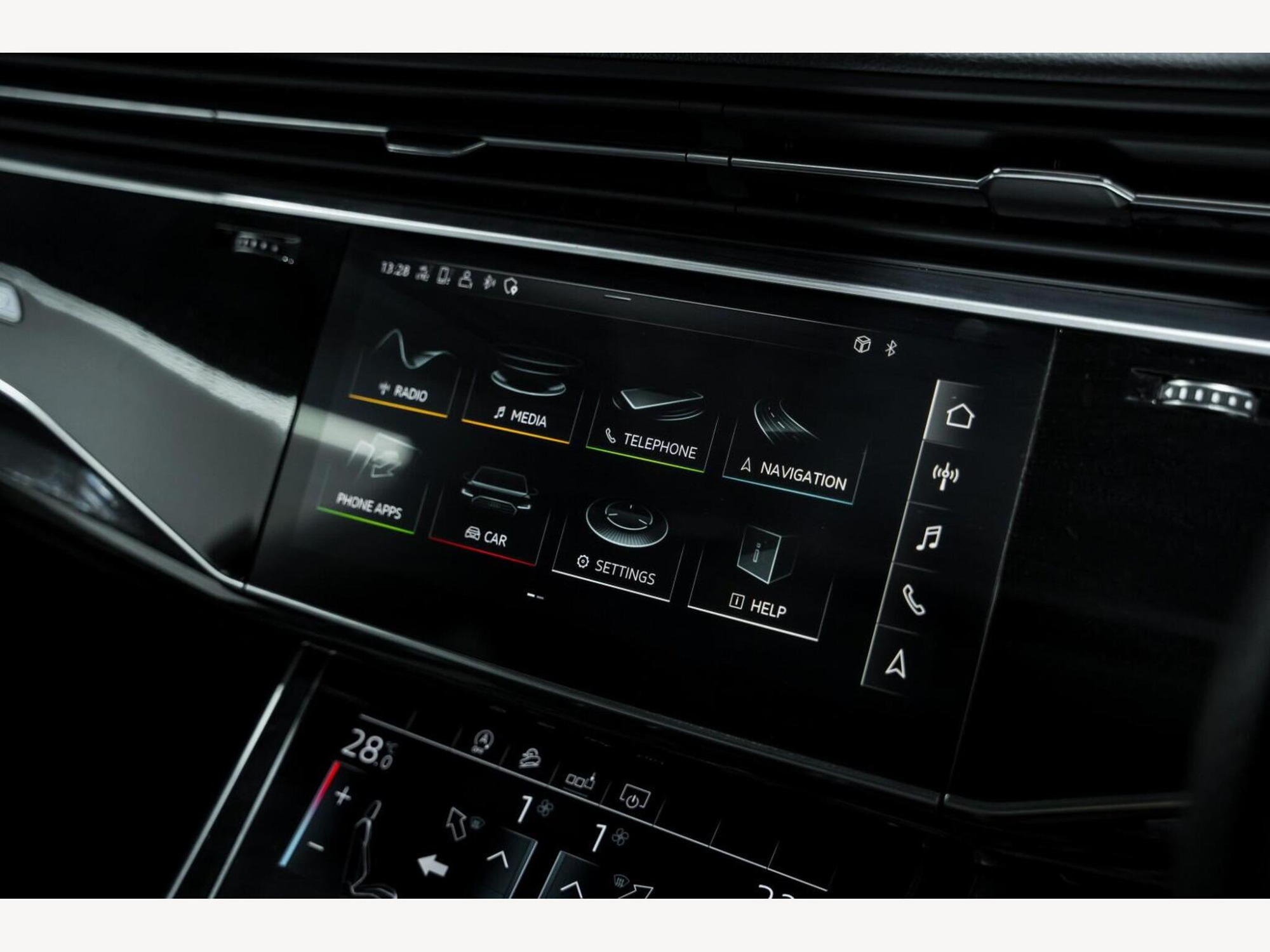 2020 Audi Q7 image 19