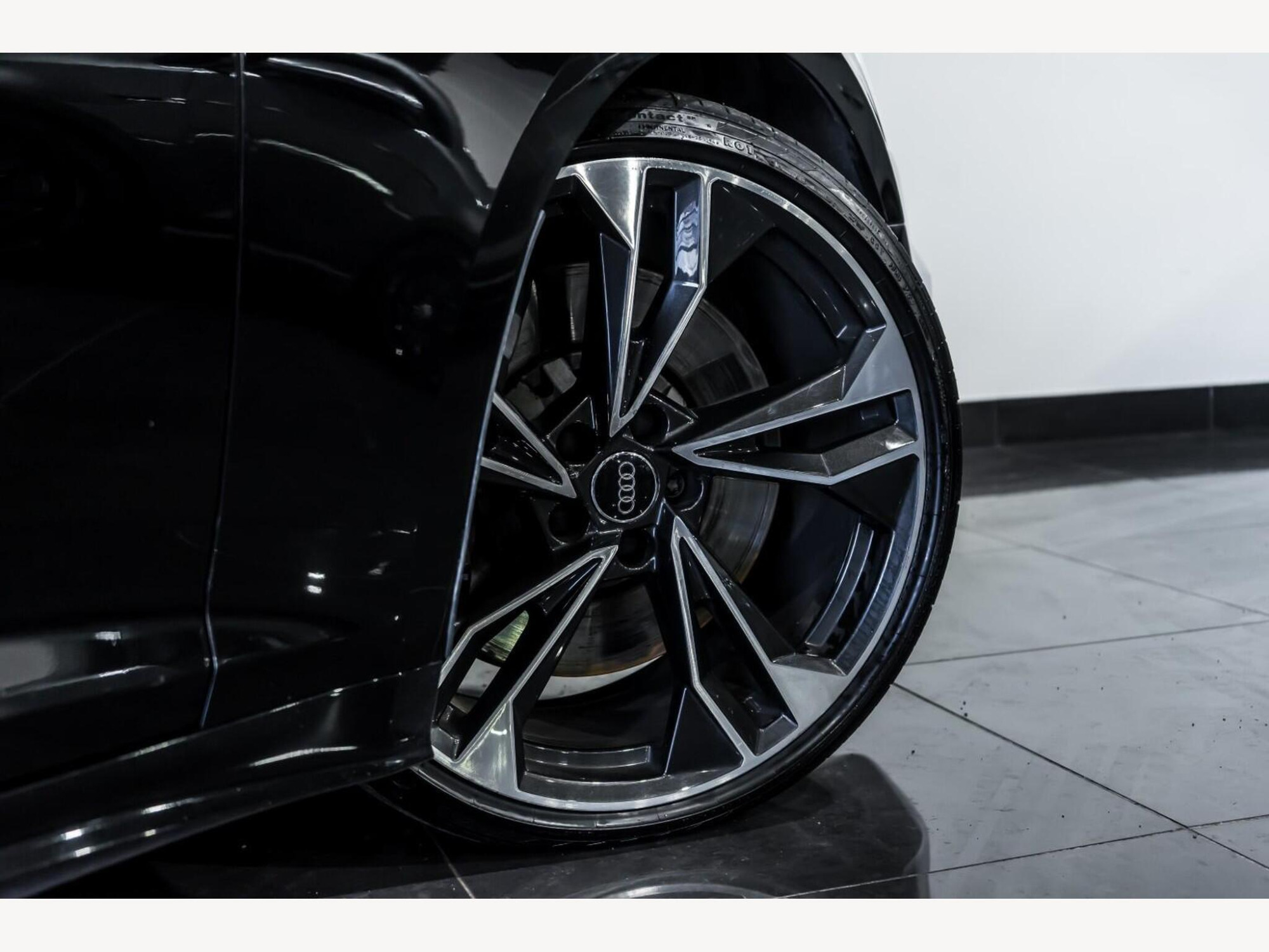 2020 Audi S5 image 6
