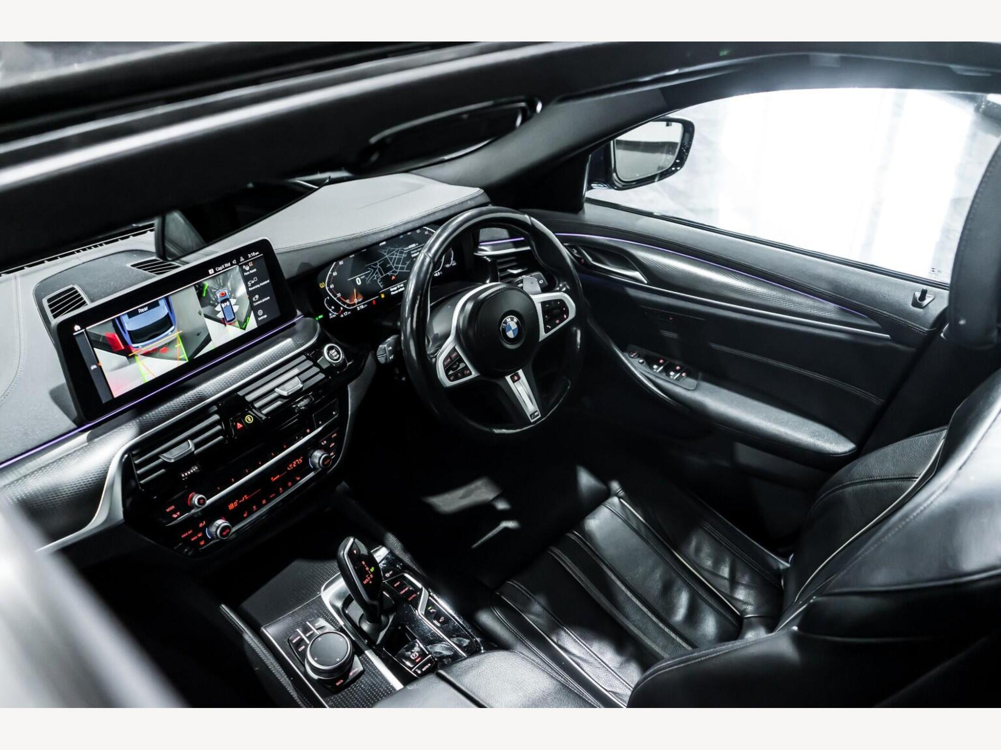 2021 BMW 5 SERIES image 14