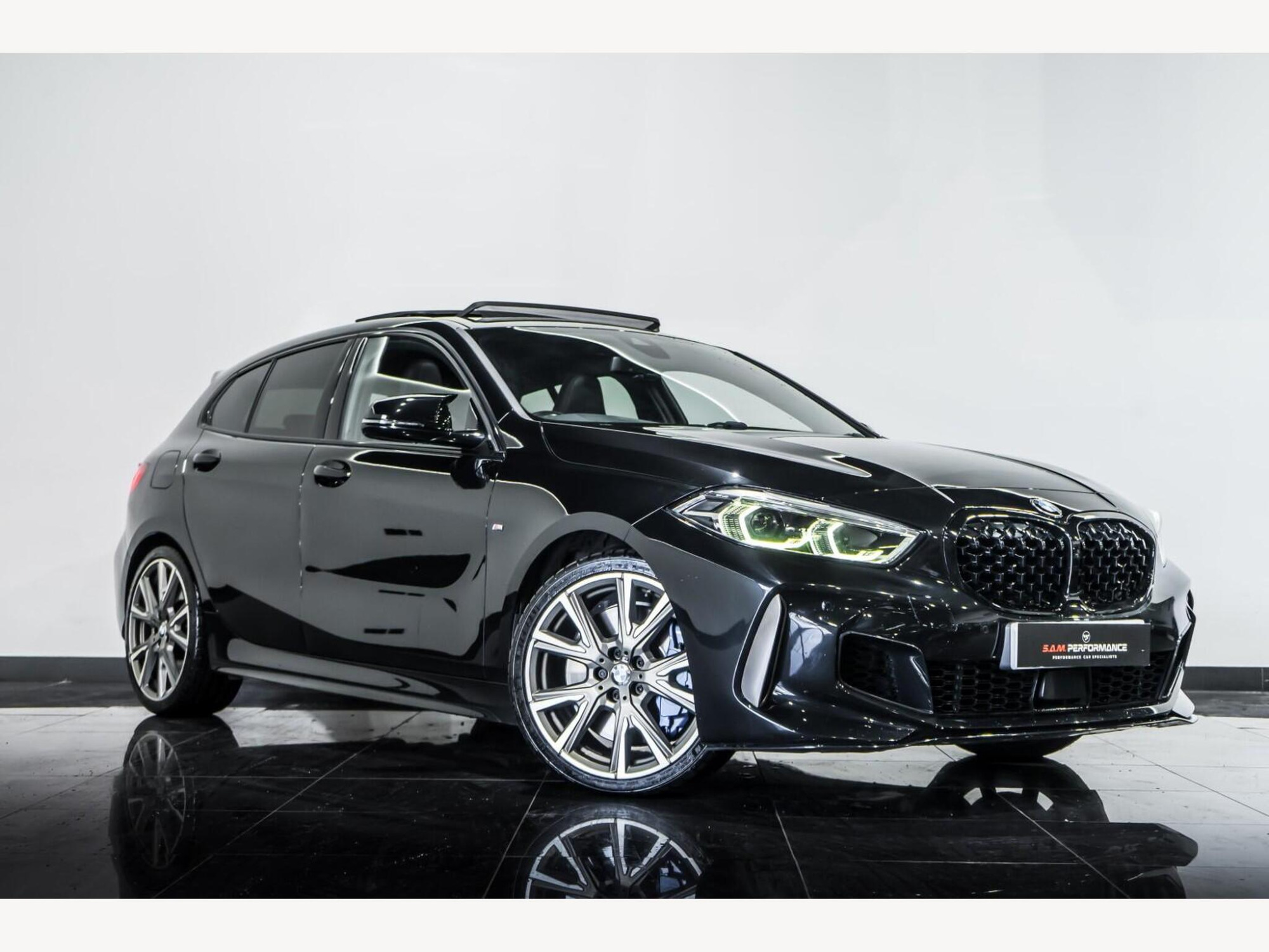 BMW 1 SERIES