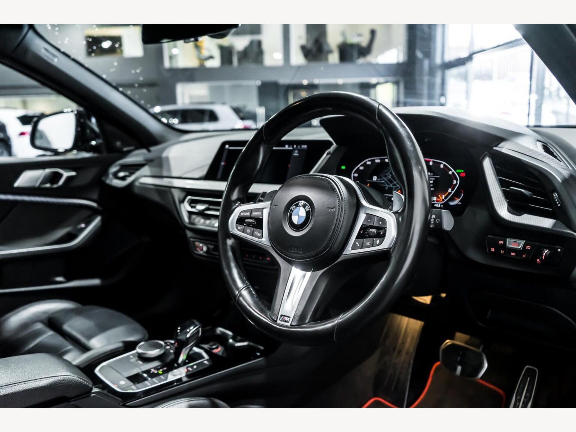 2020 BMW 1 SERIES image 10