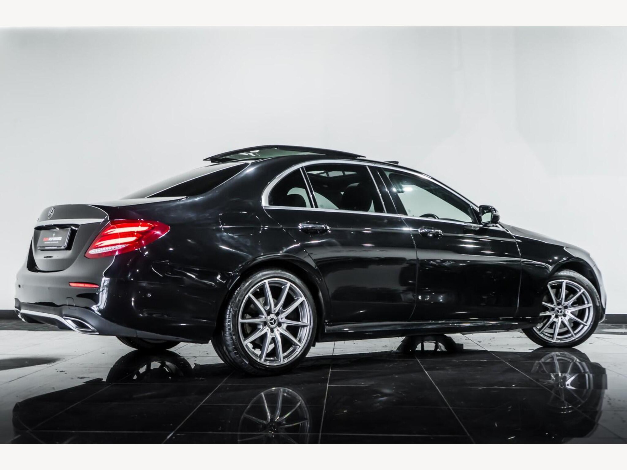 2019 Mercedes-Benz E CLASS image 5