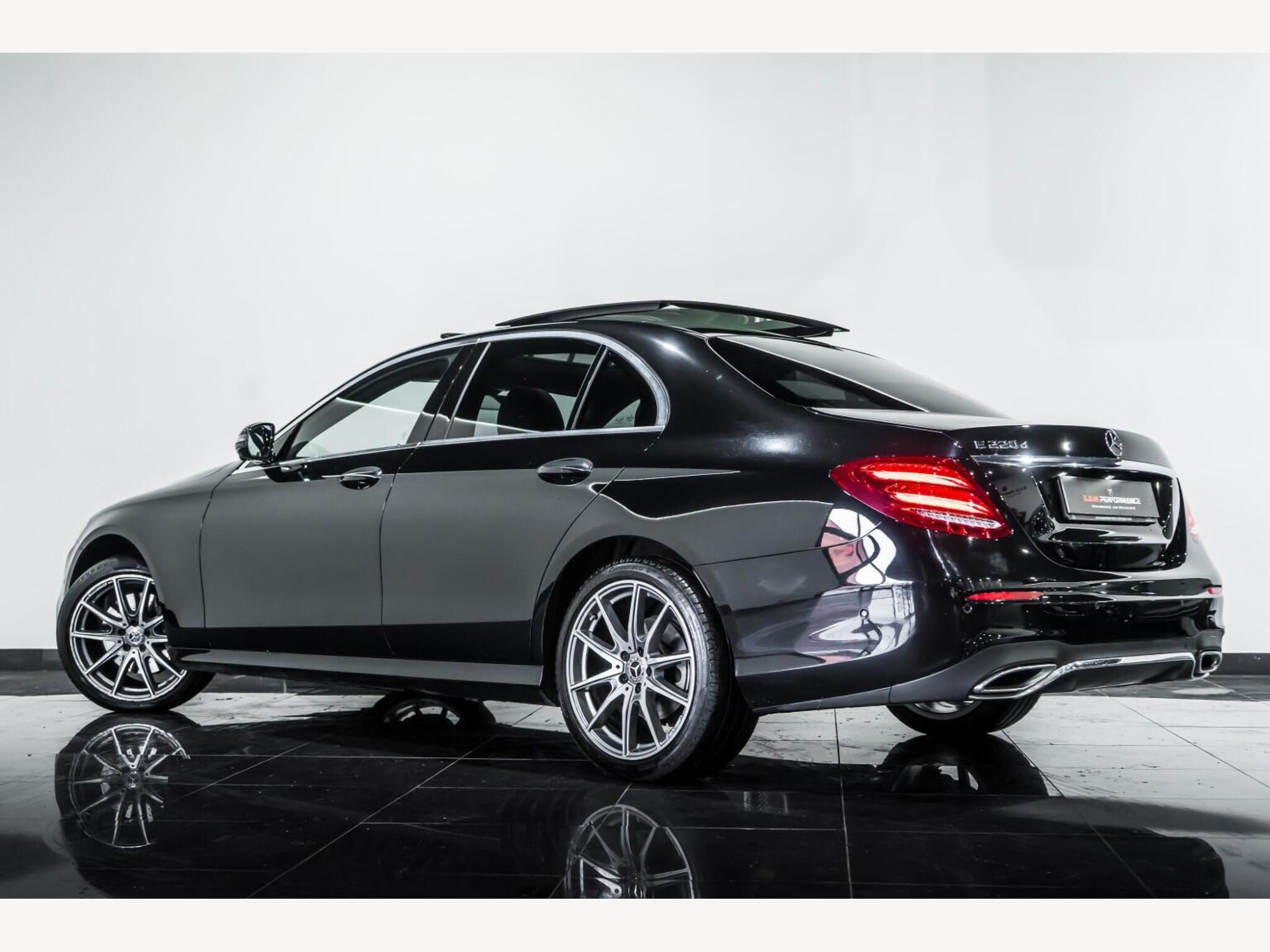 2019 Mercedes-Benz E CLASS image 8