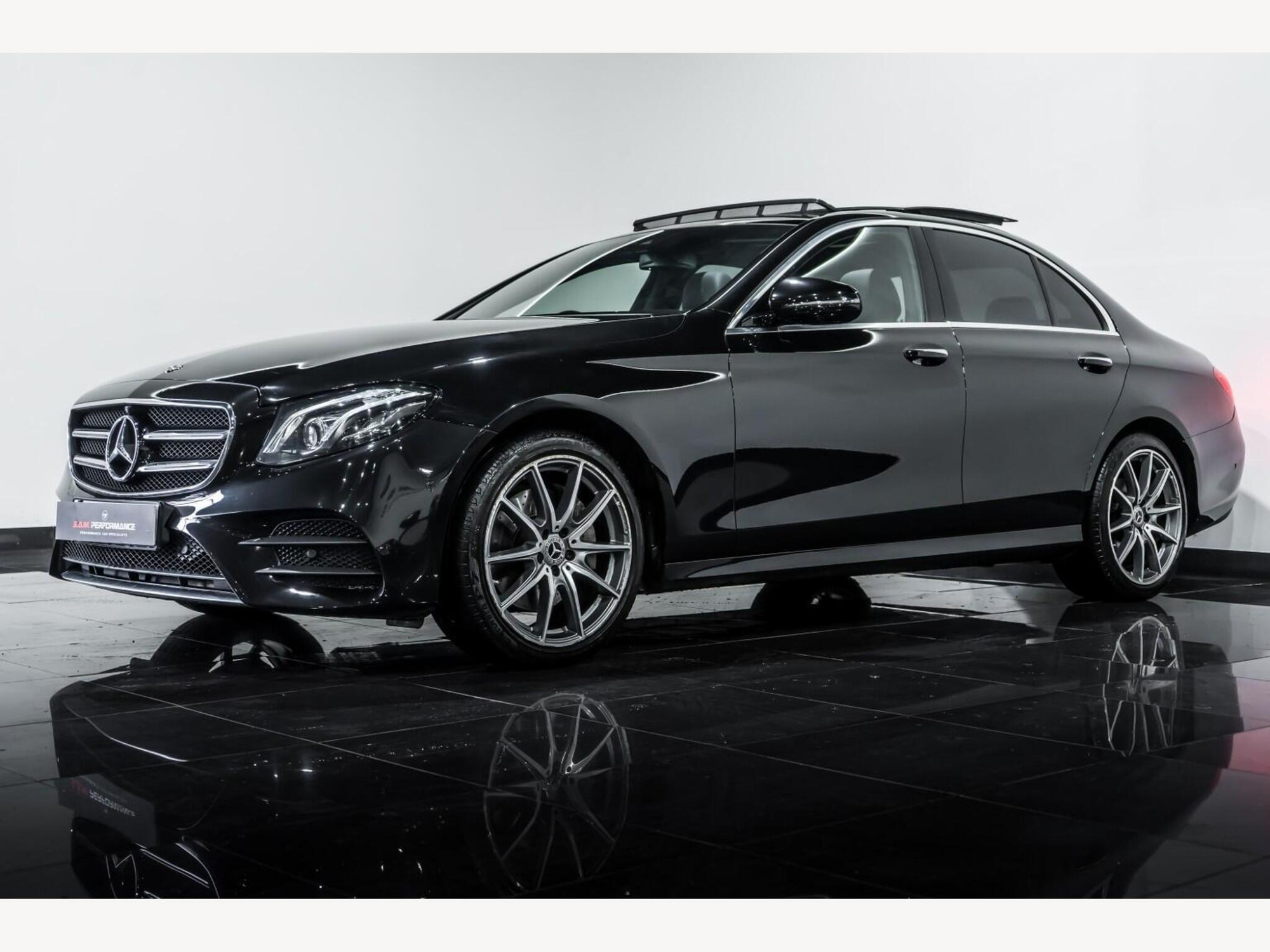 2019 Mercedes-Benz E CLASS image 3