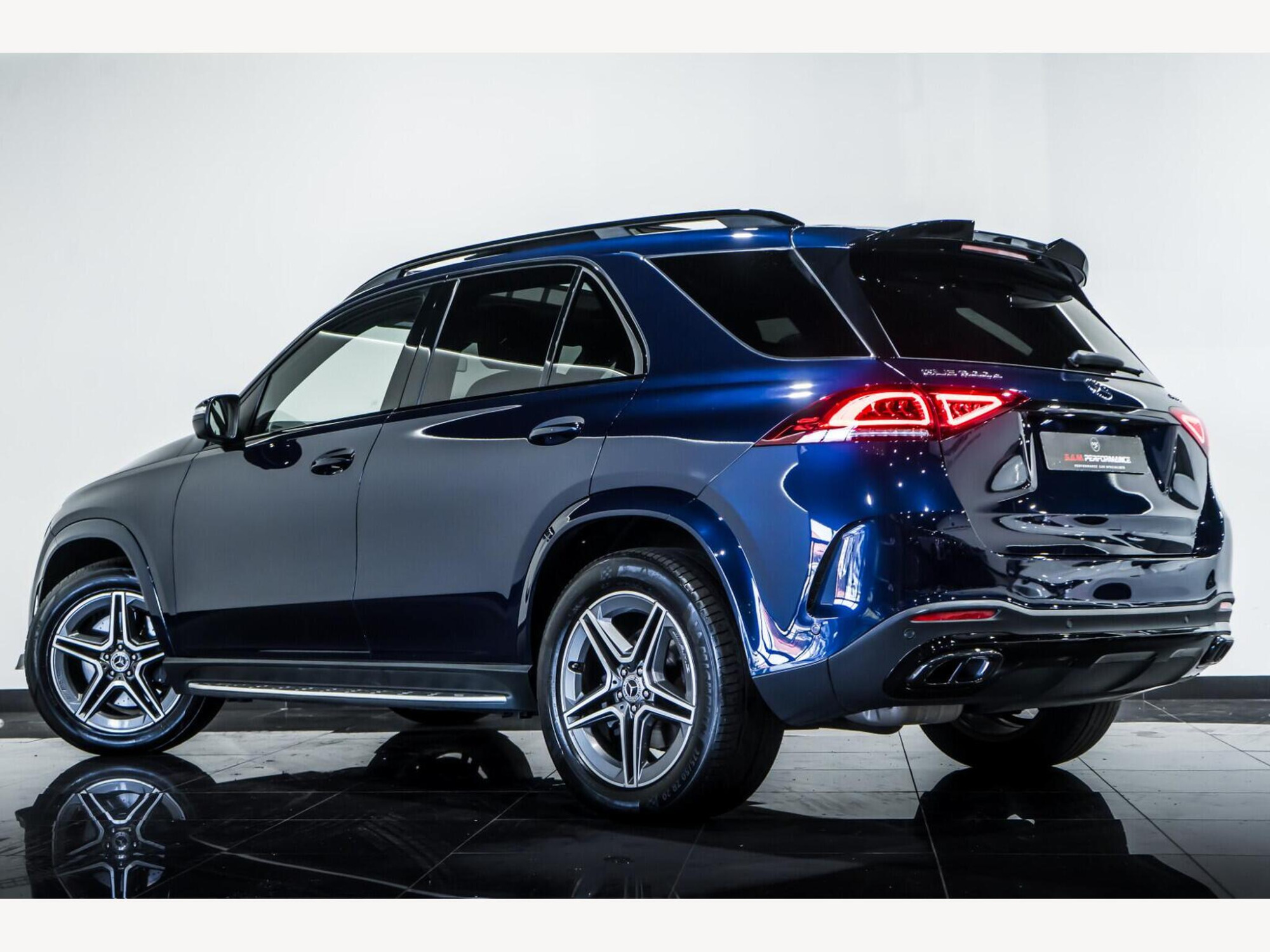 2020 Mercedes-Benz GLE image 4
