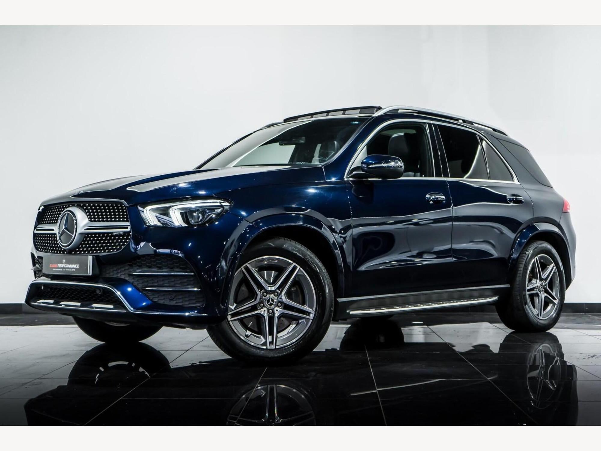 2020 Mercedes-Benz GLE image 2