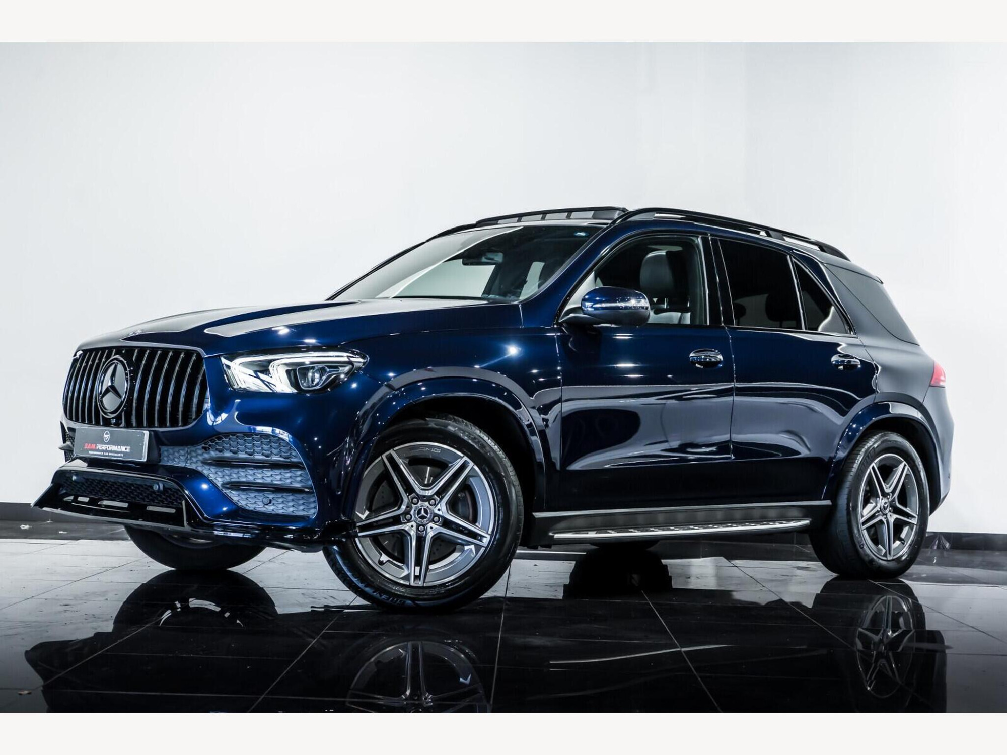 2020 Mercedes-Benz GLE image 2