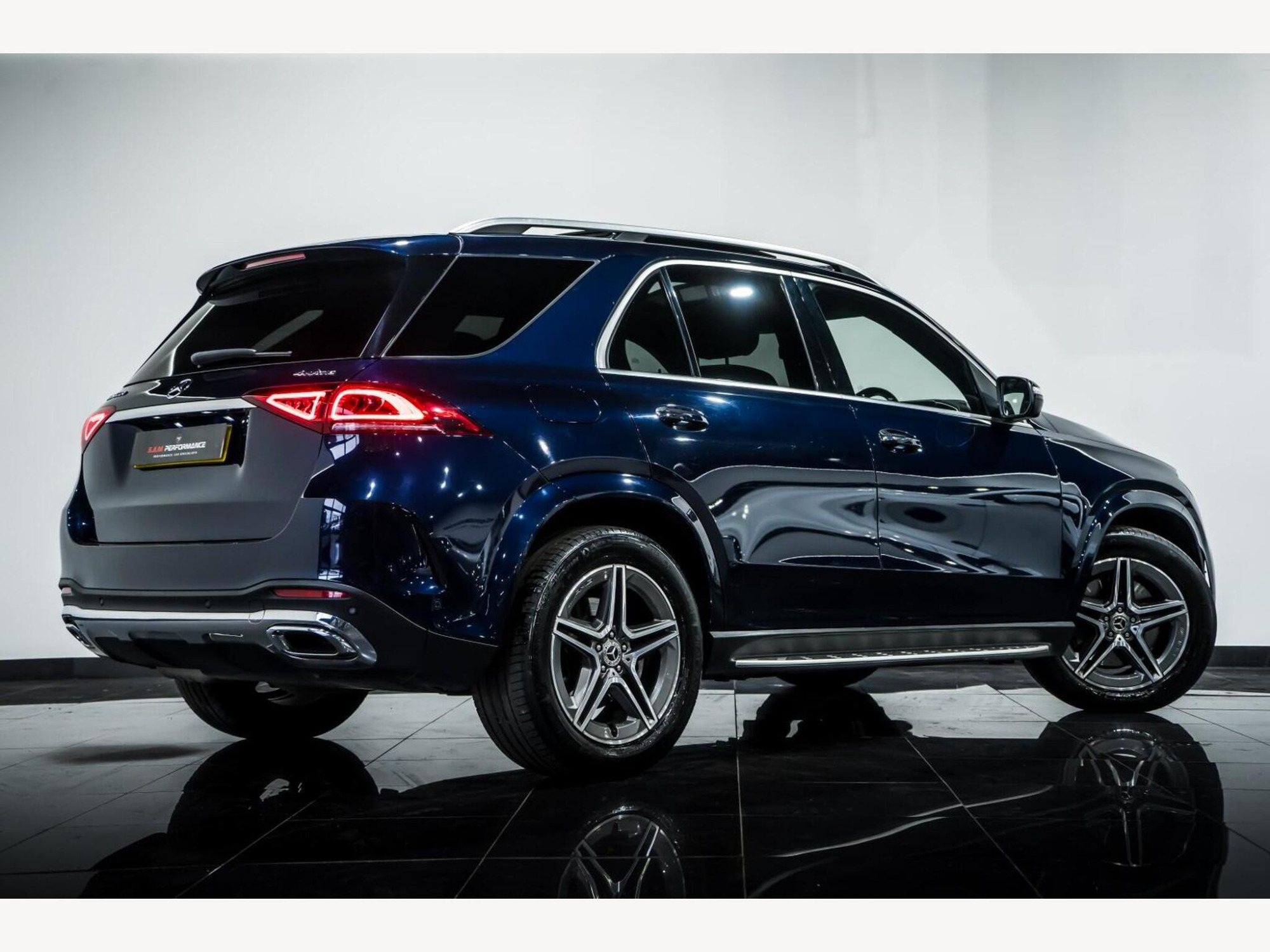 2020 Mercedes-Benz GLE image 3