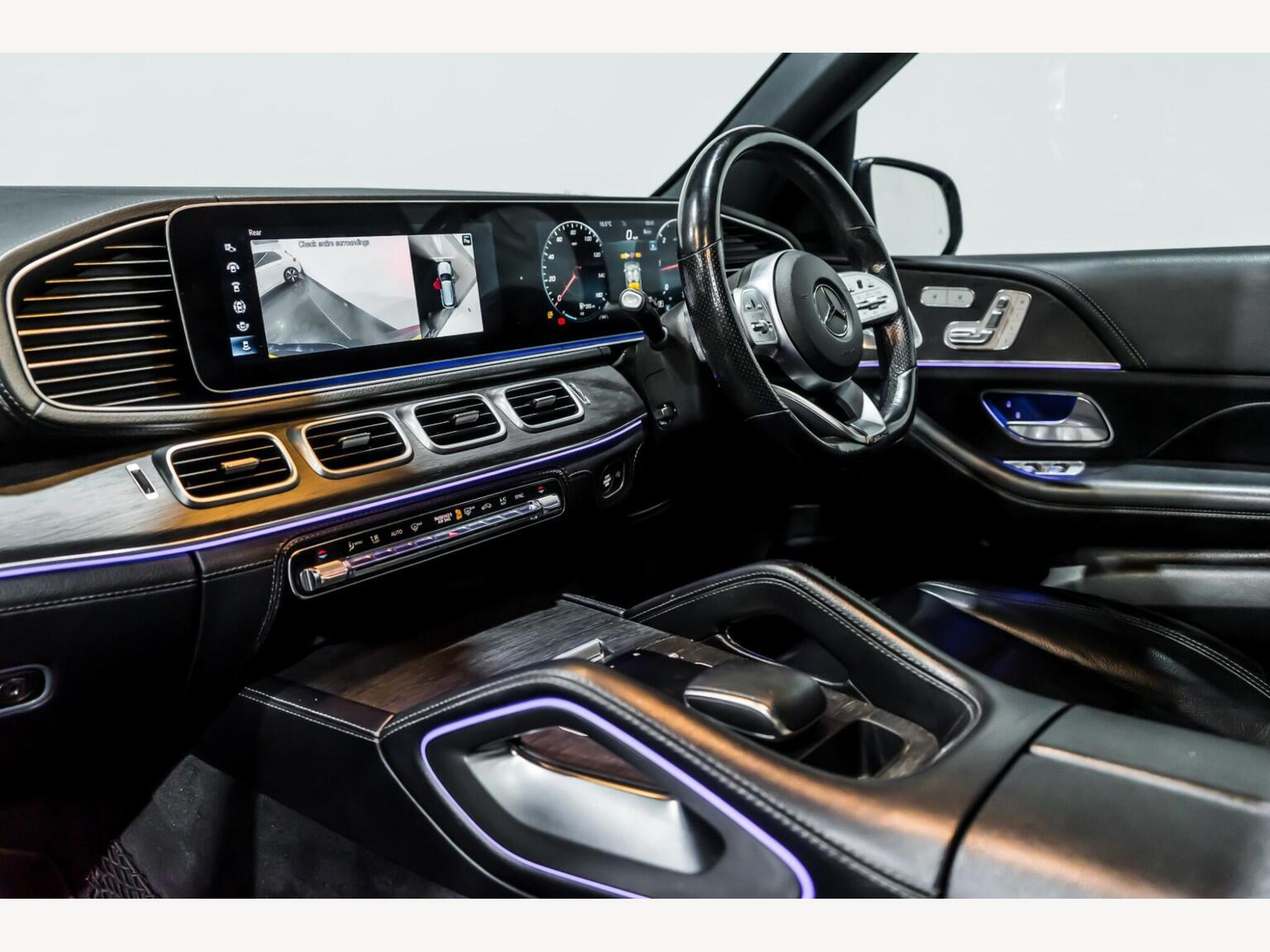 2020 Mercedes-Benz GLE image 14