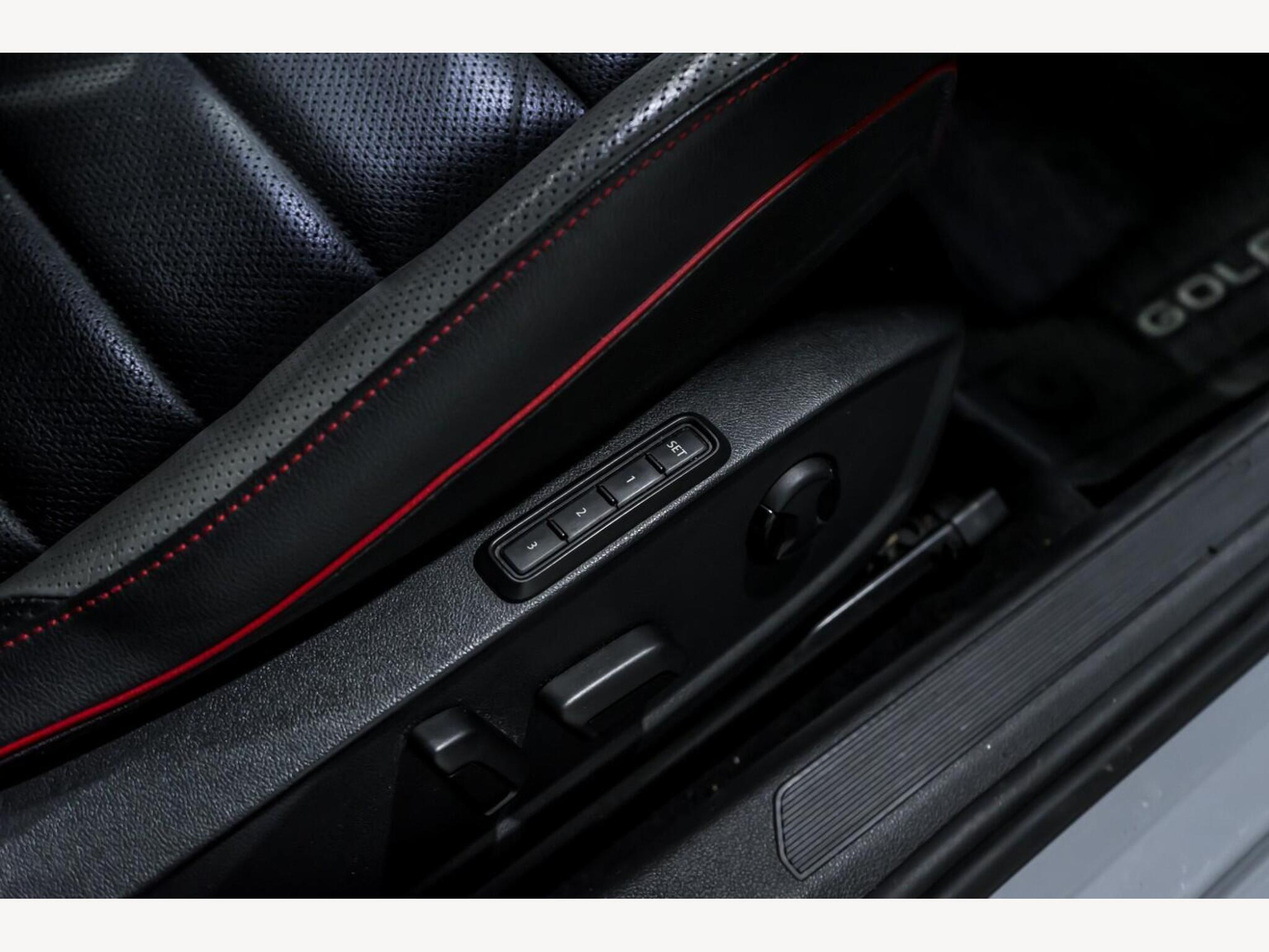 2020 Volkswagen GOLF image 17