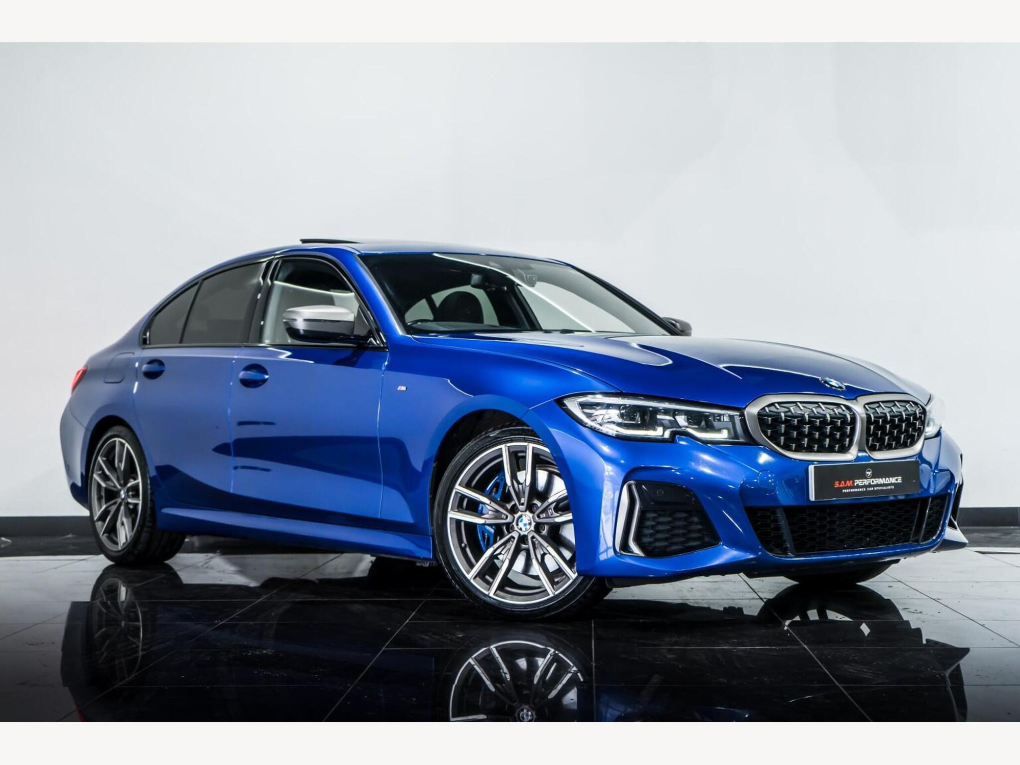 BMW 3 SERIES