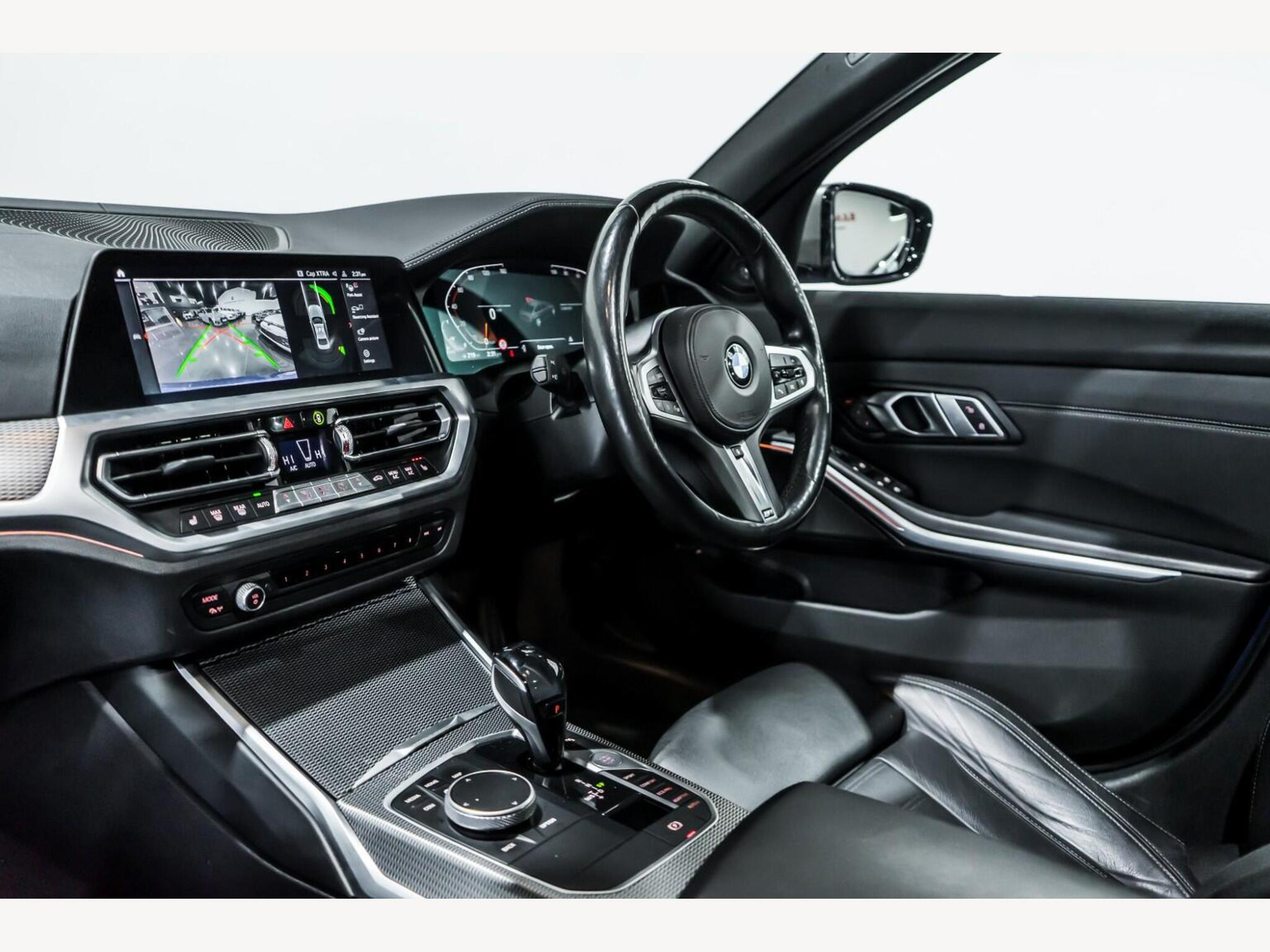 2020 BMW 3 SERIES image 13