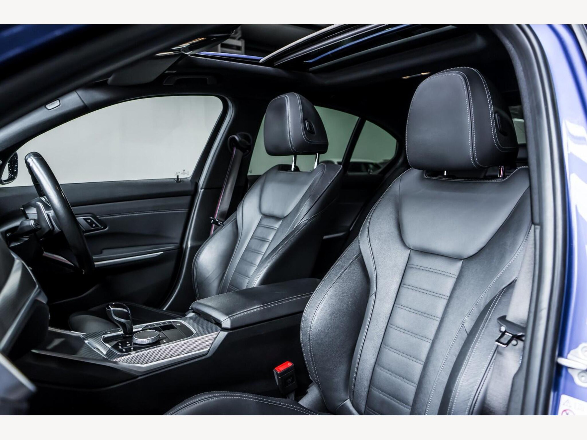 2020 BMW 3 SERIES image 11