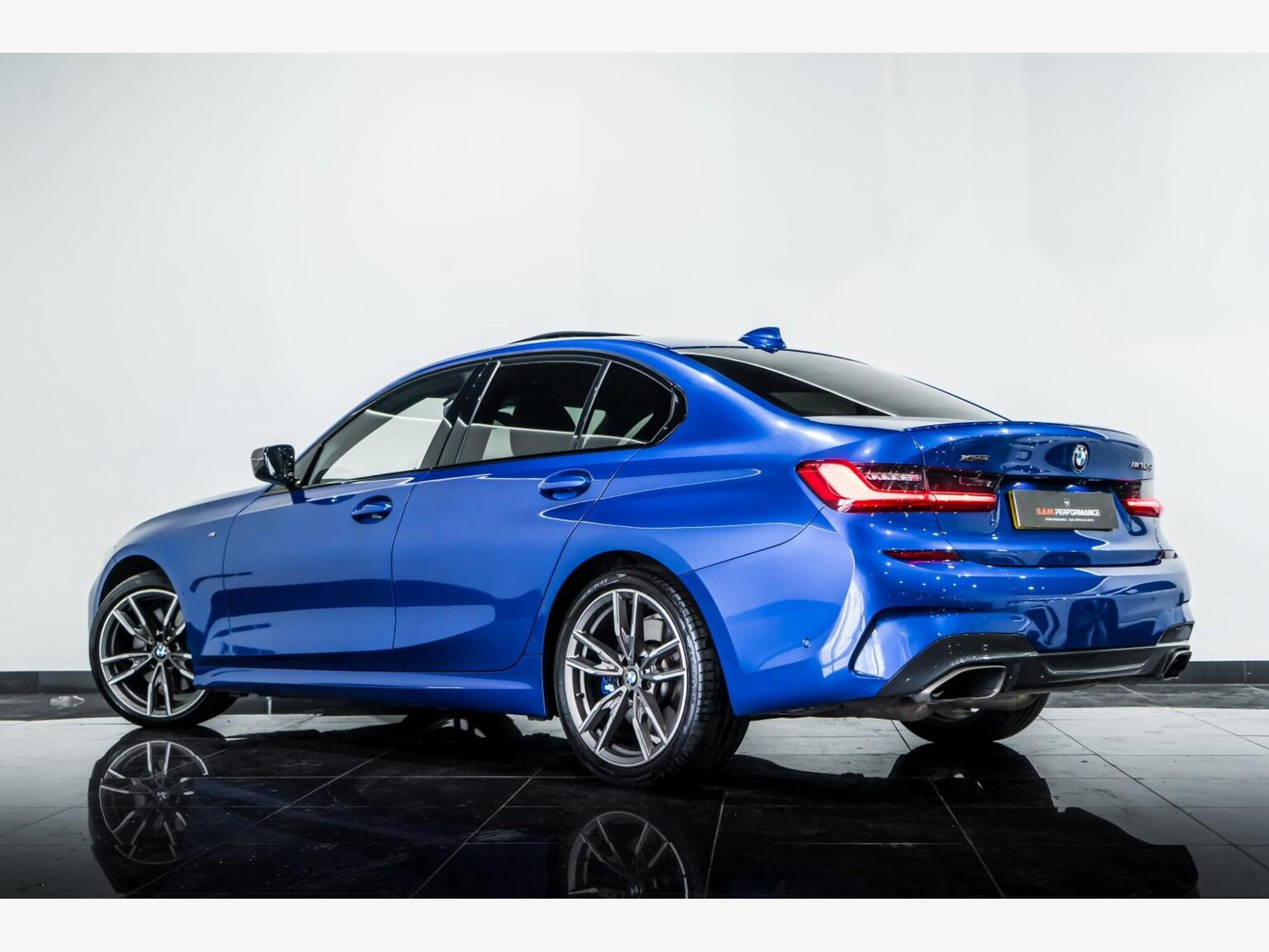 2020 BMW 3 SERIES image 4