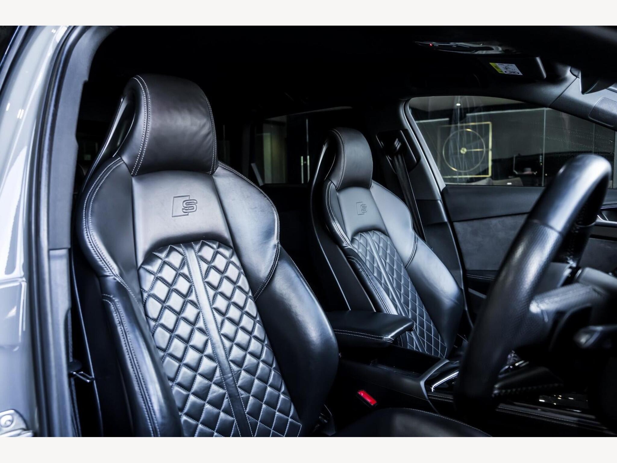 2020 Audi S4 AVANT image 11