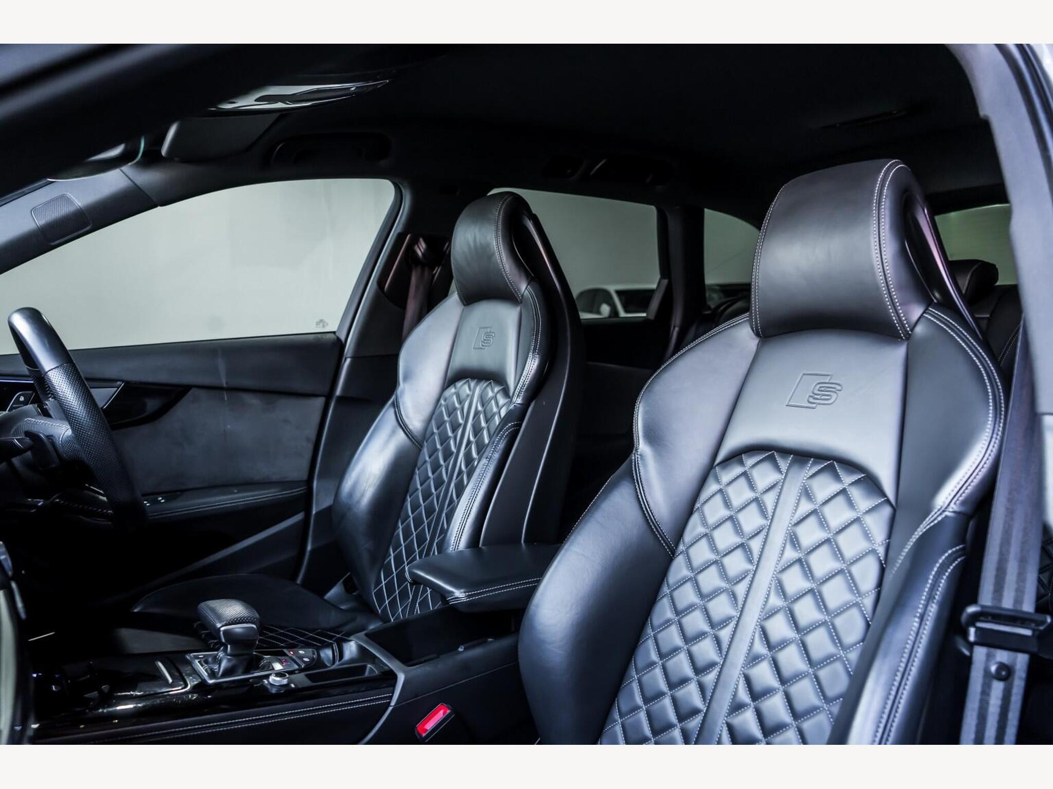 2020 Audi S4 AVANT image 12