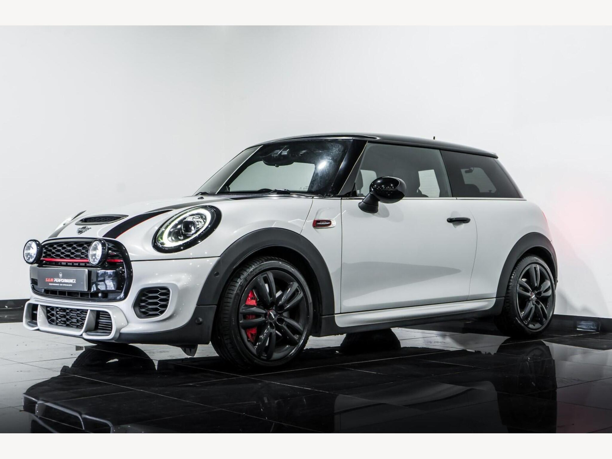 2019 MINI HATCH image 5