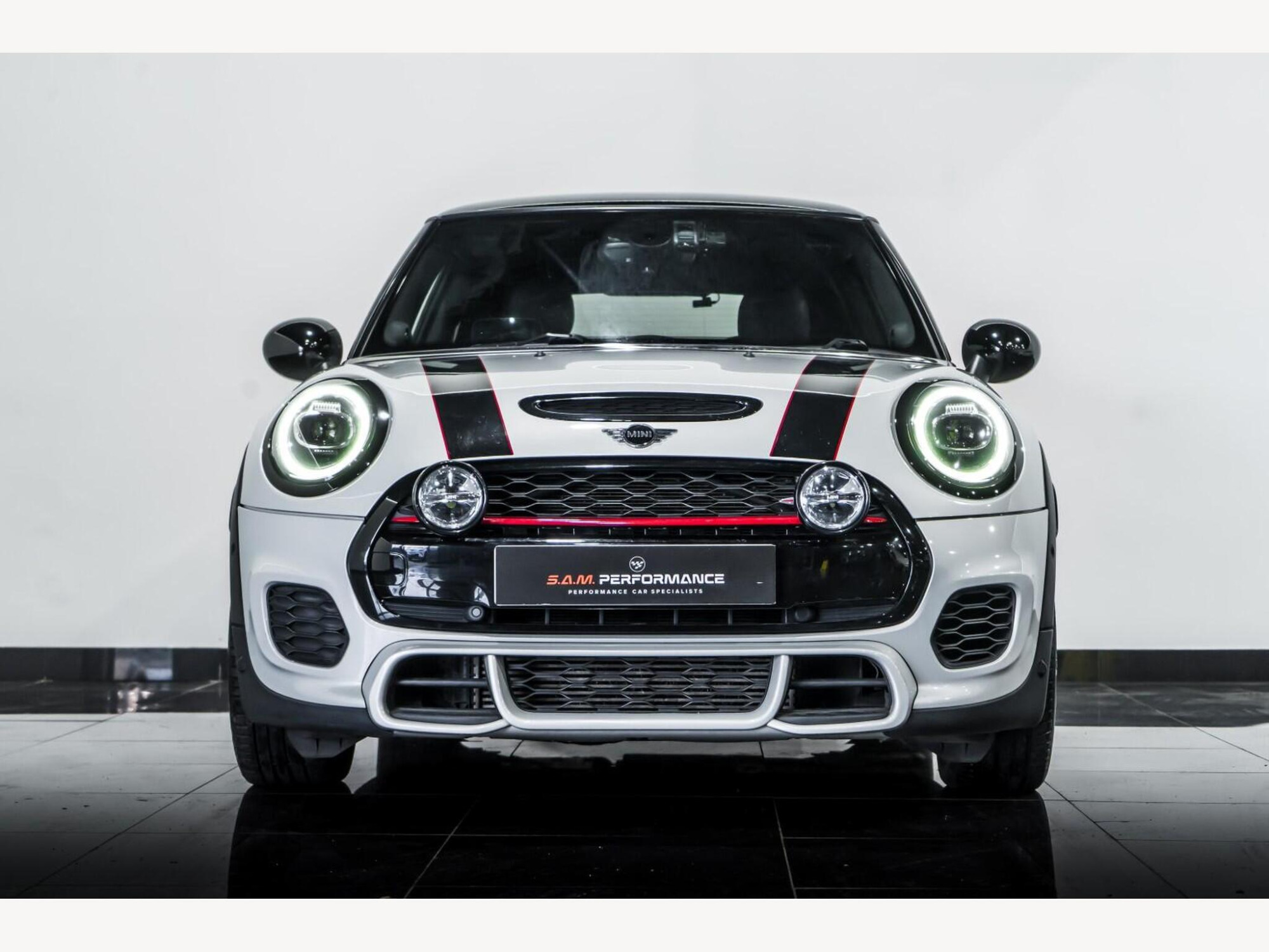 2019 MINI HATCH image 7