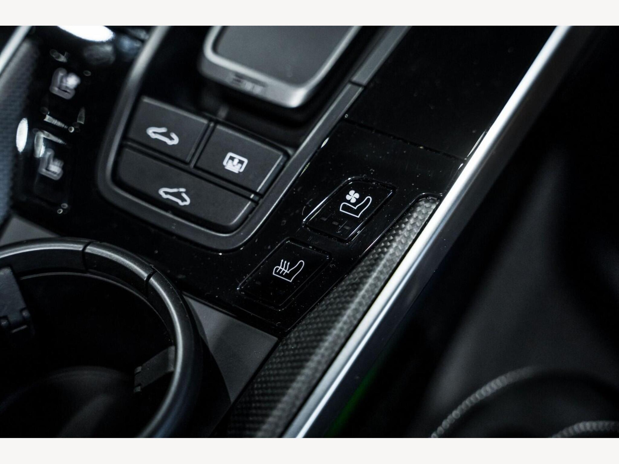 2023 Porsche 911 image 22