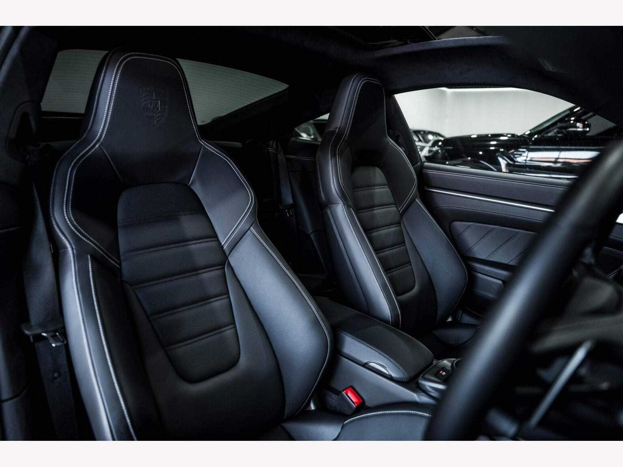 2023 Porsche 911 image 29