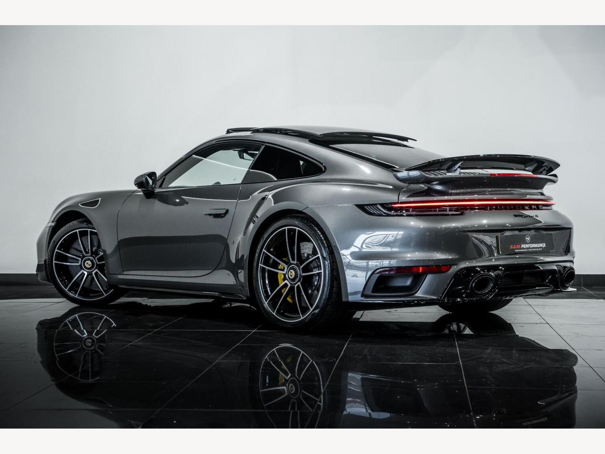 2023 Porsche 911 image 5