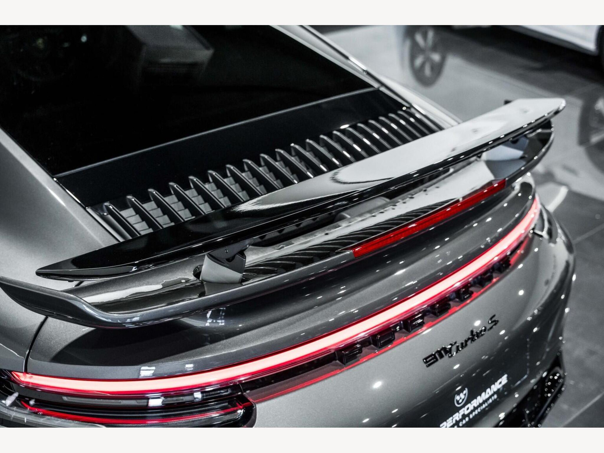 2023 Porsche 911 image 13