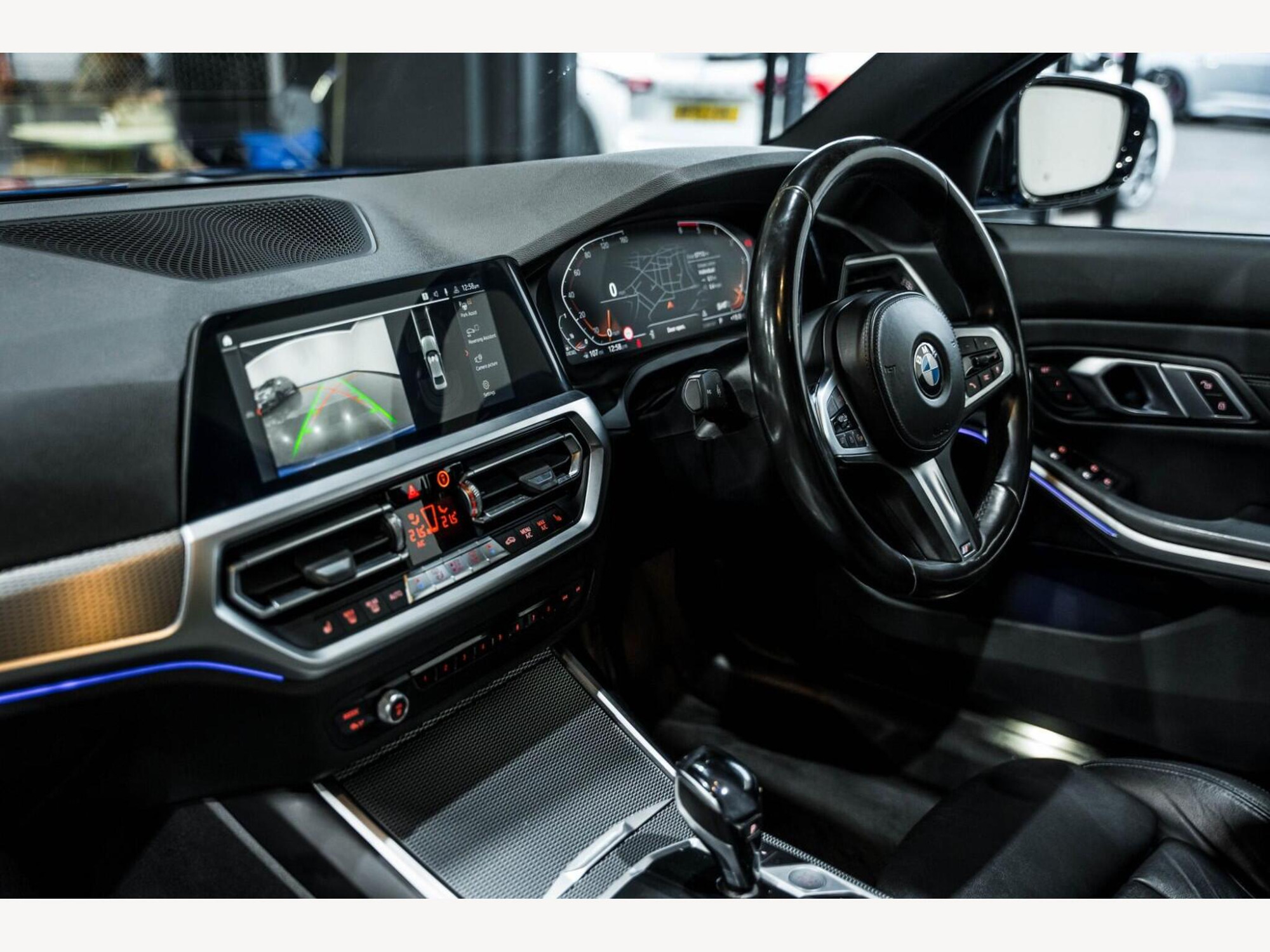 2020 BMW 3 SERIES image 15