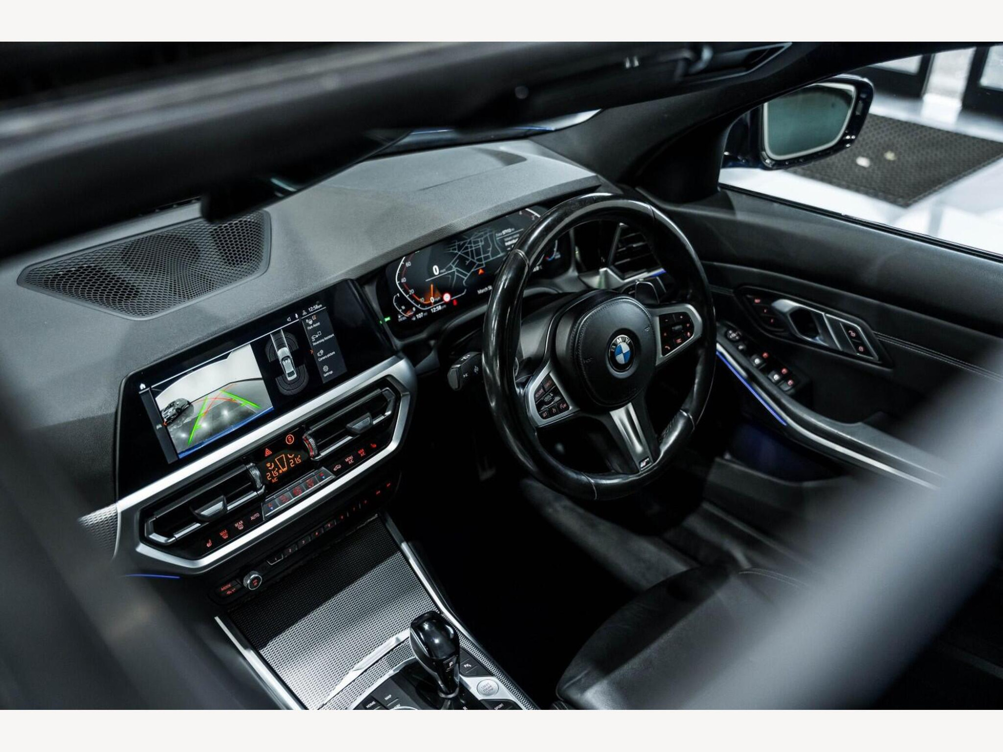 2020 BMW 3 SERIES image 14