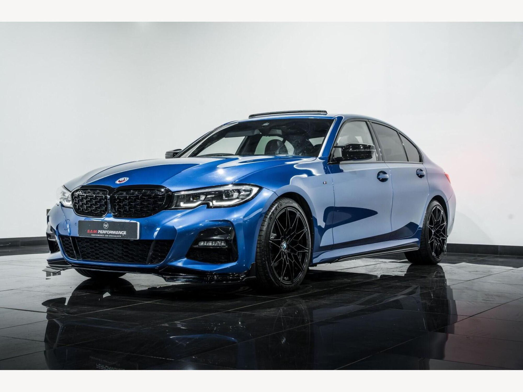 2020 BMW 3 SERIES image 3
