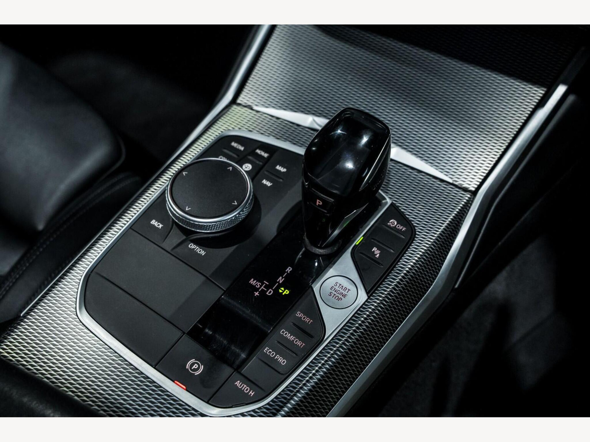 2020 BMW 3 SERIES image 18