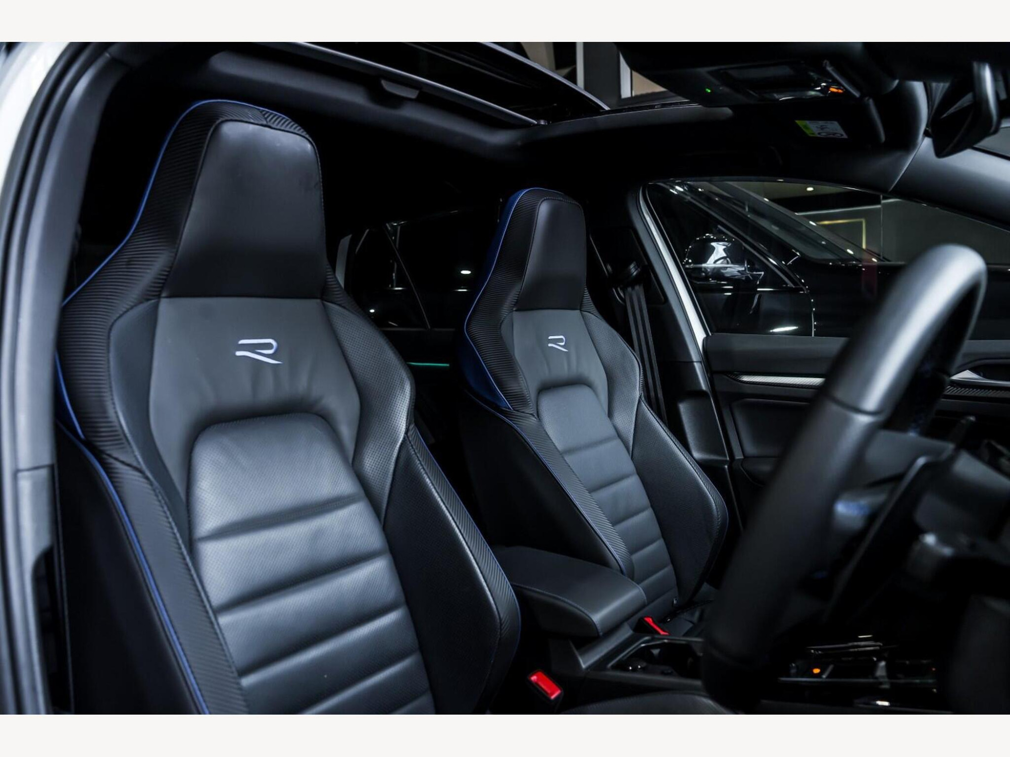 2025 Volkswagen GOLF image 12