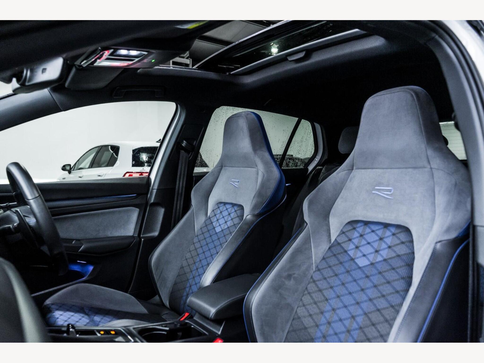 2022 Volkswagen GOLF image 13