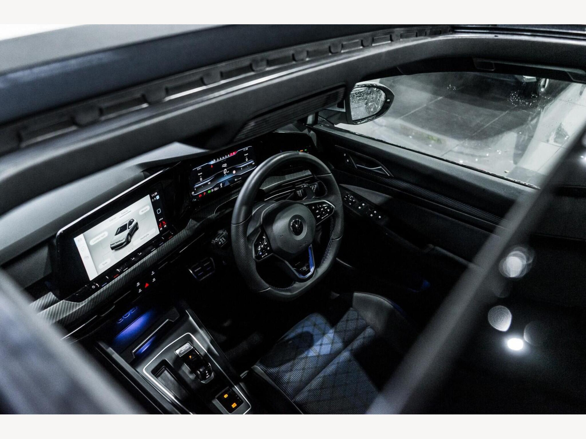 2022 Volkswagen GOLF image 11