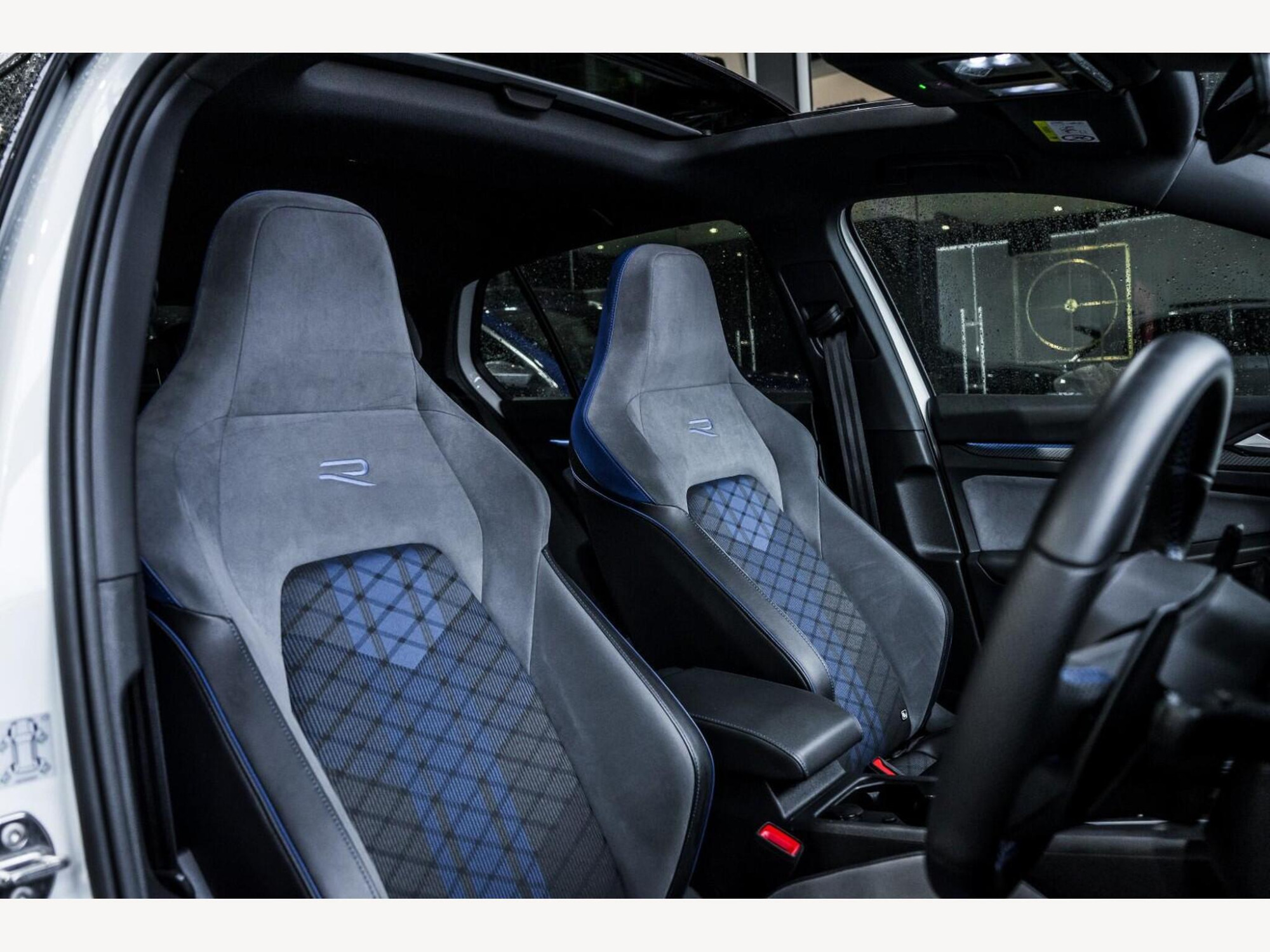 2022 Volkswagen GOLF image 12