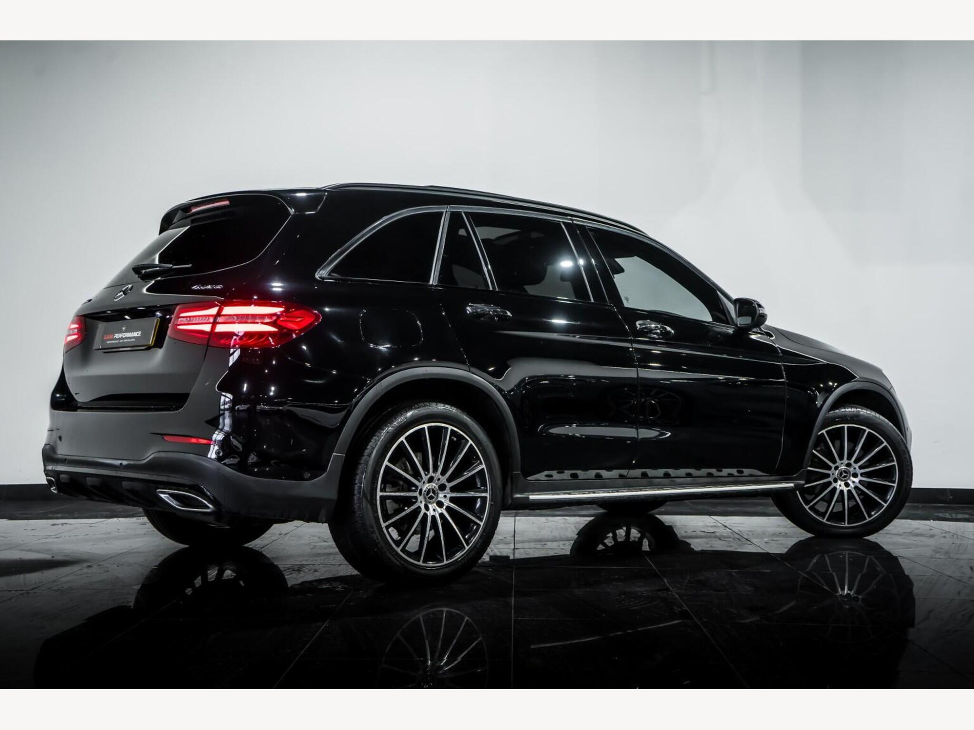 2017 Mercedes-Benz GLC image 3