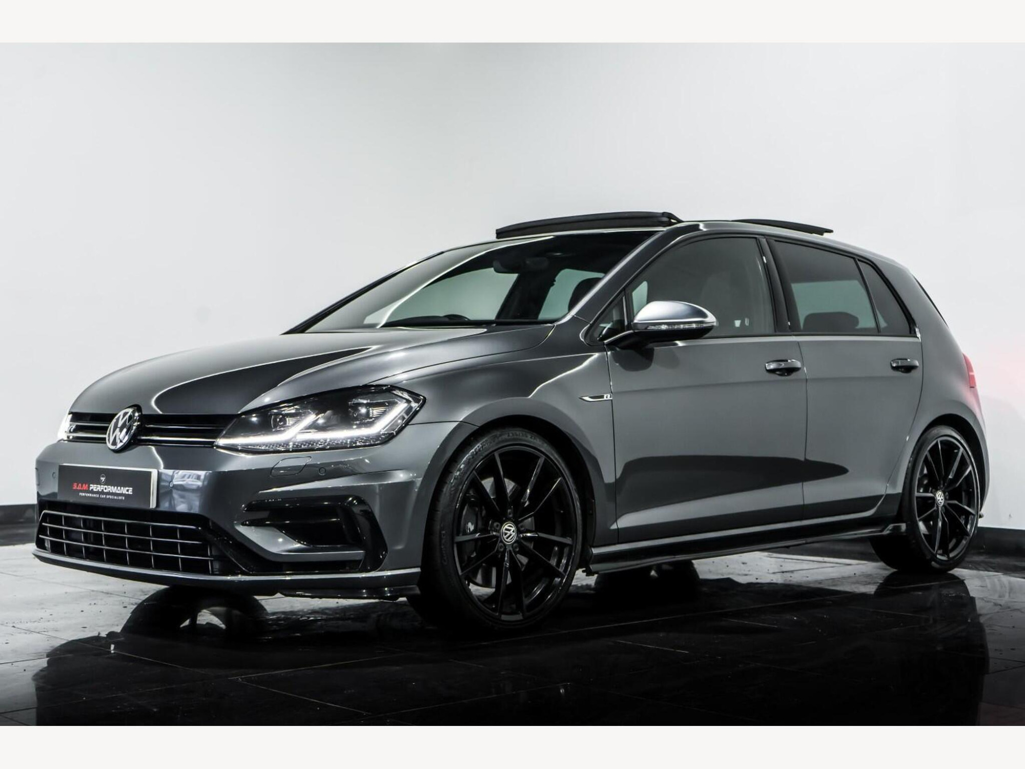 2019 Volkswagen GOLF image 5