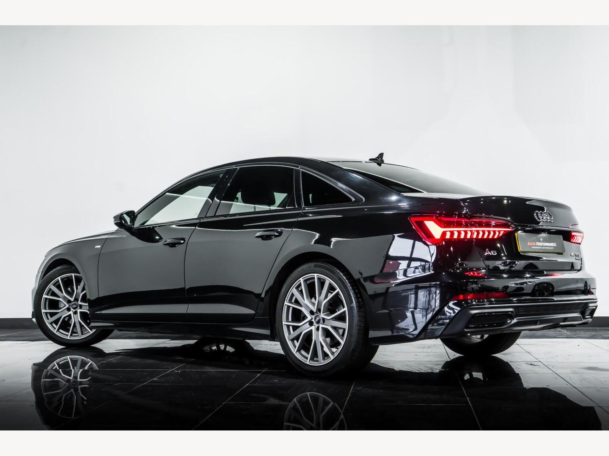 2019 Audi A6 SALOON image 4