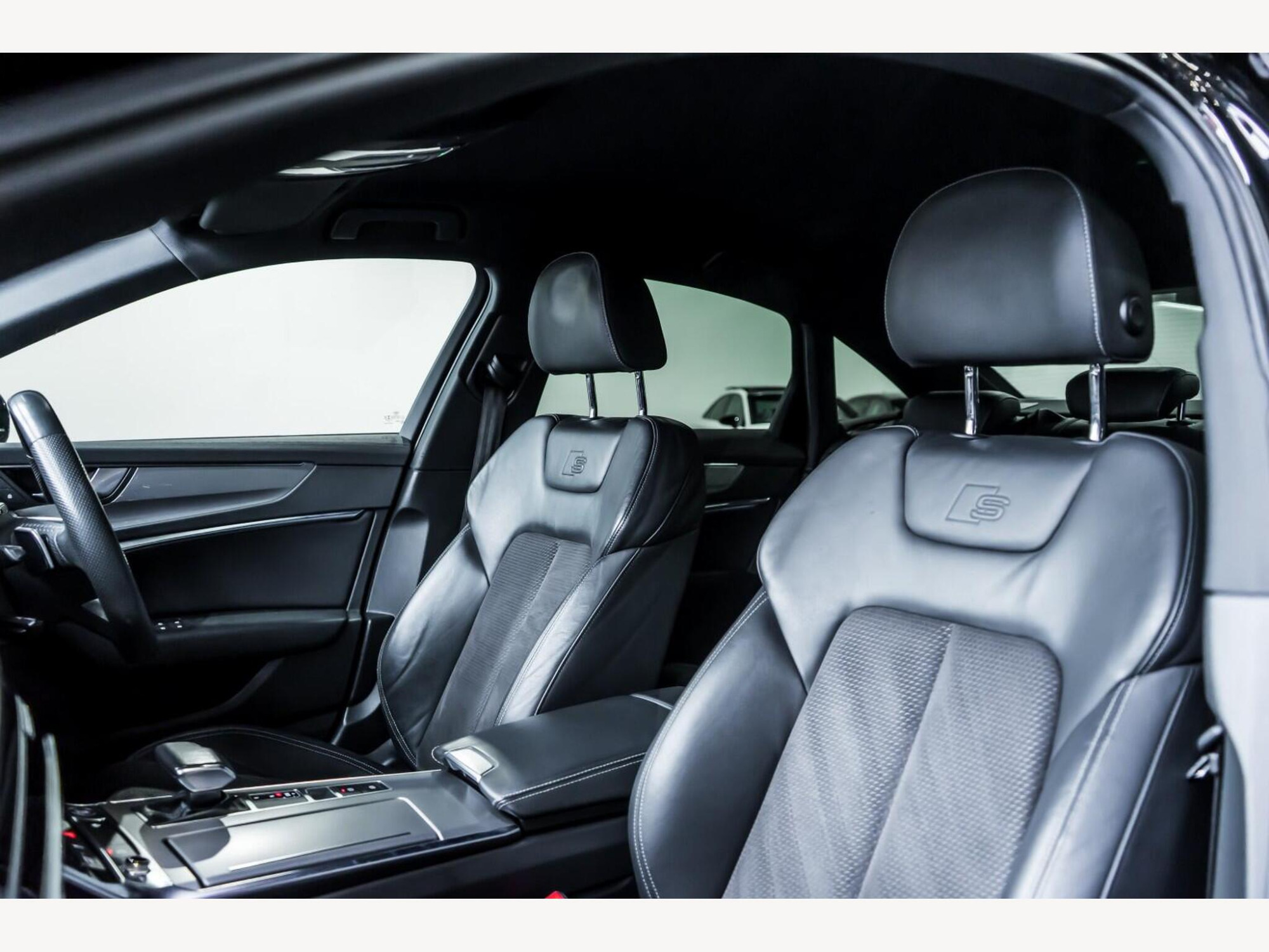 2019 Audi A6 SALOON image 10