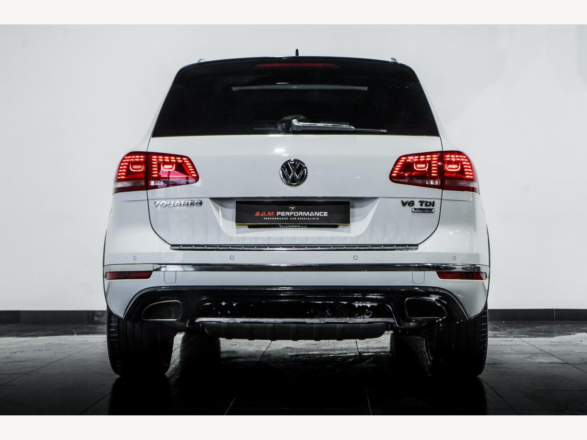 2015 Volkswagen TOUAREG image 8