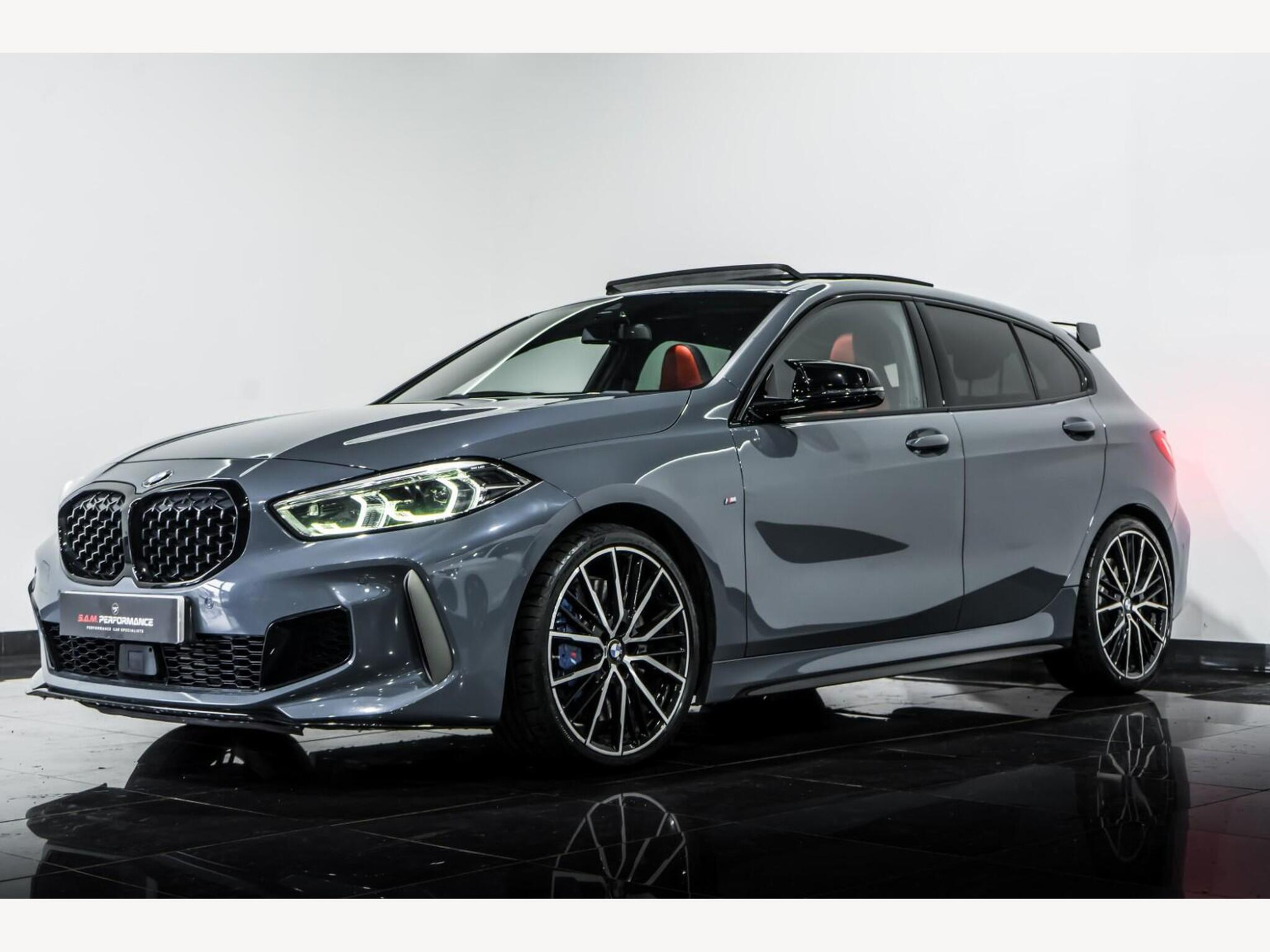 2021 BMW 1 SERIES image 5