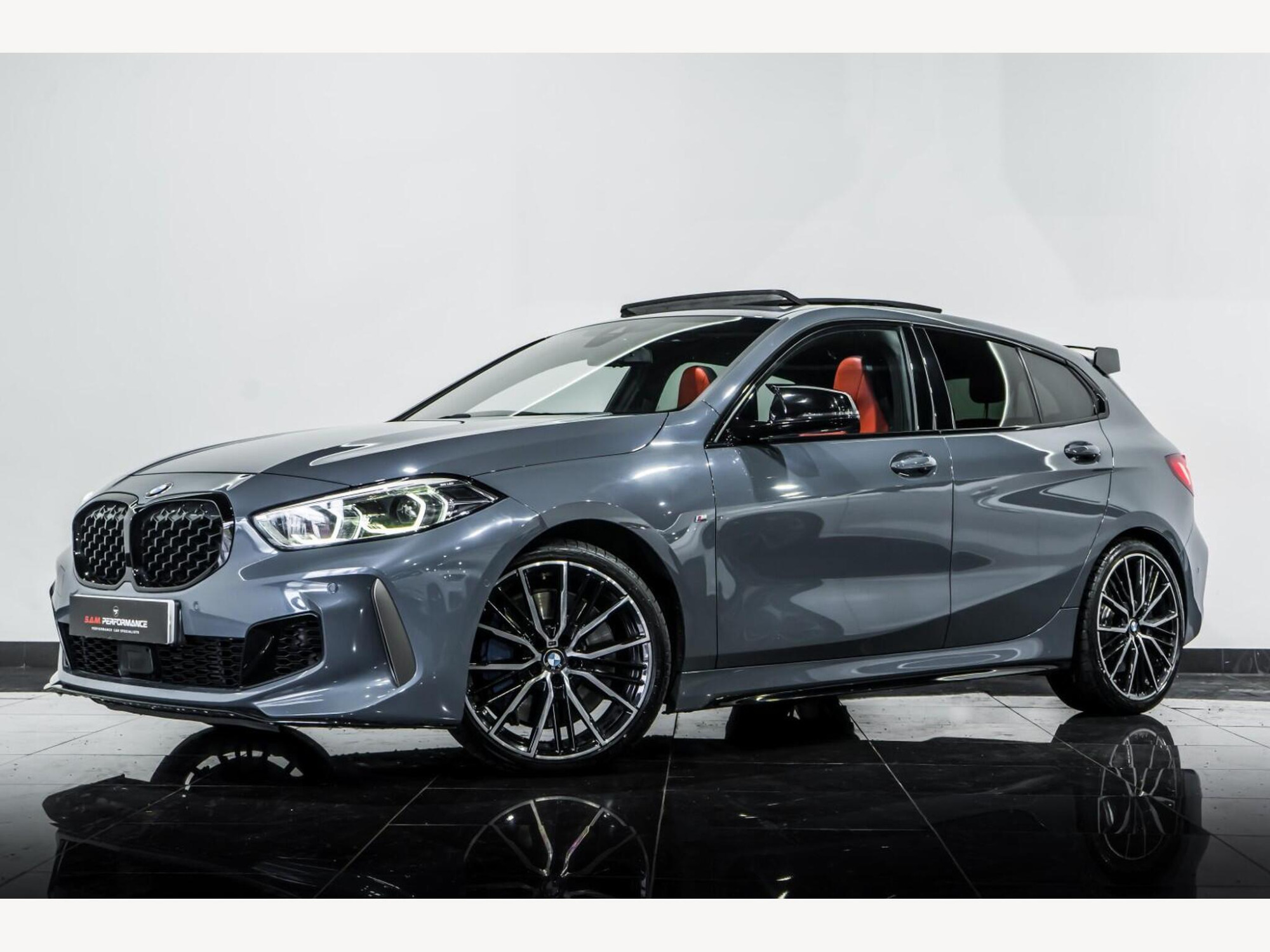 2021 BMW 1 SERIES image 2