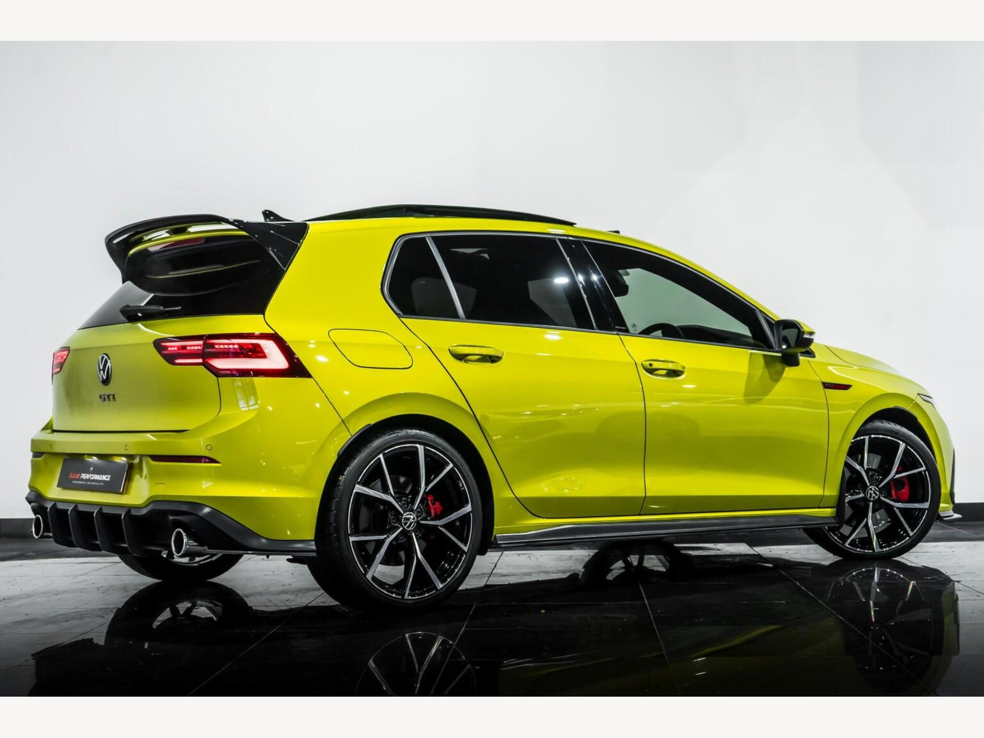 2023 Volkswagen GOLF image 3