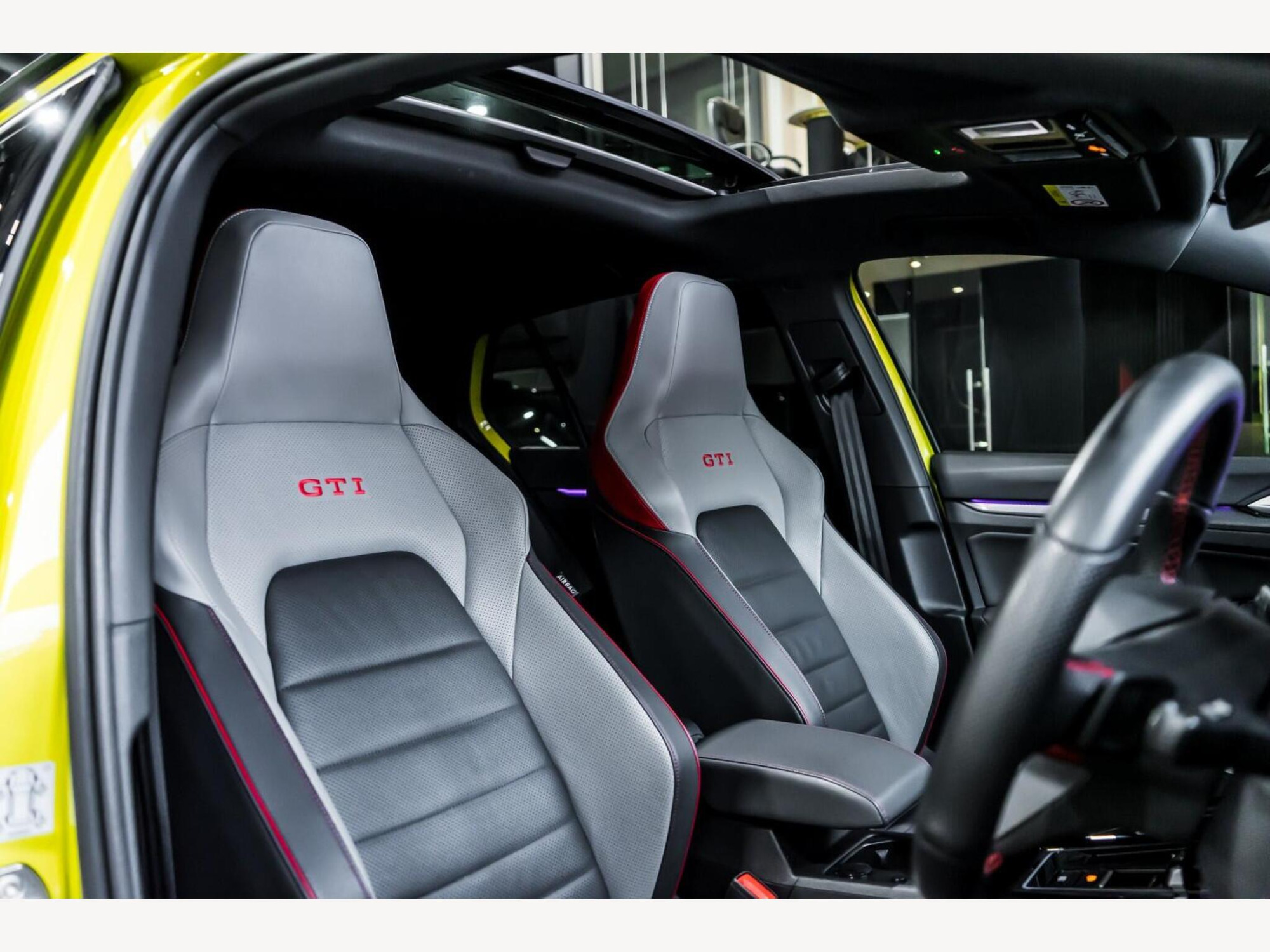 2023 Volkswagen GOLF image 14