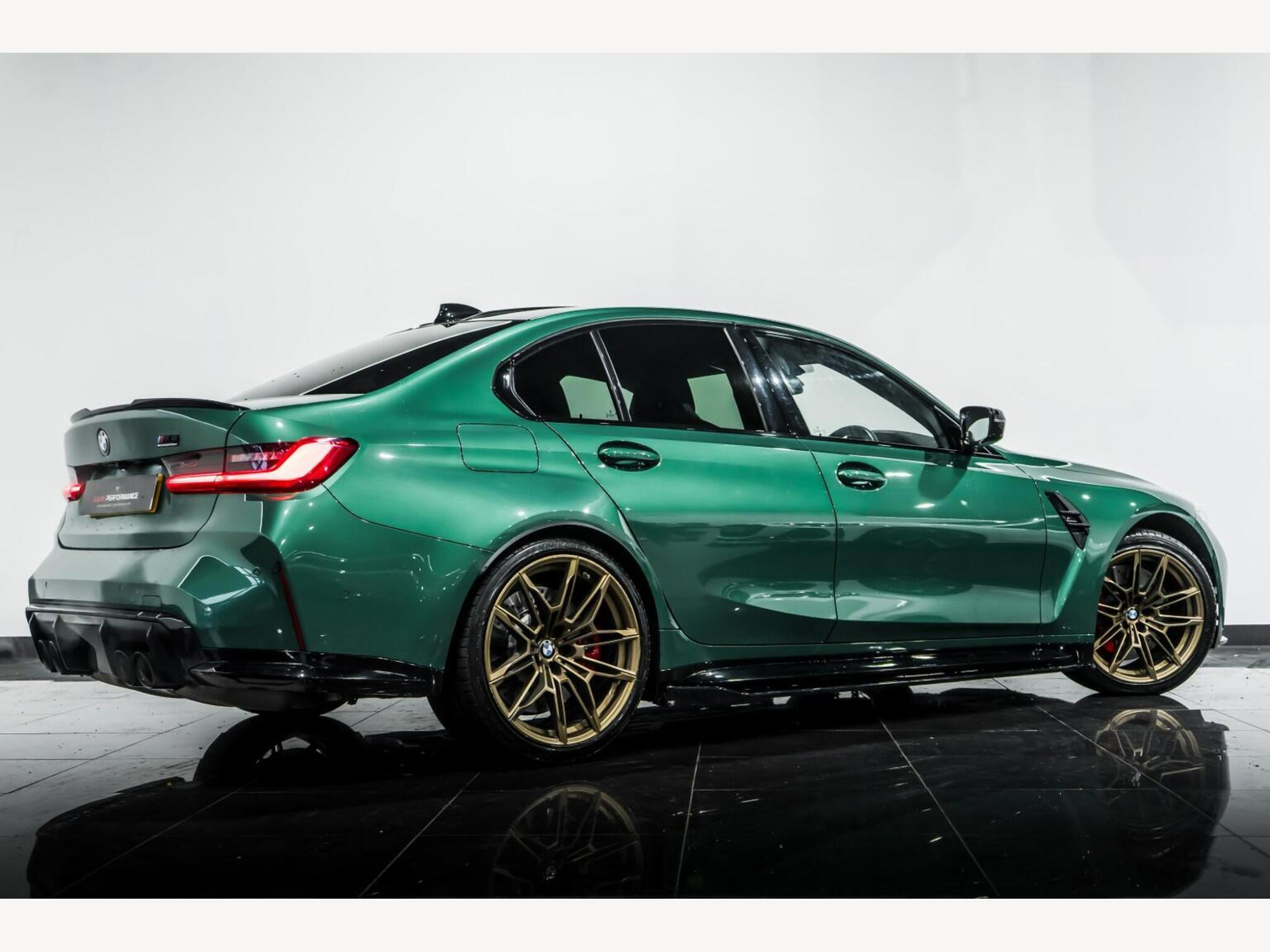 2021 BMW M3 image 3